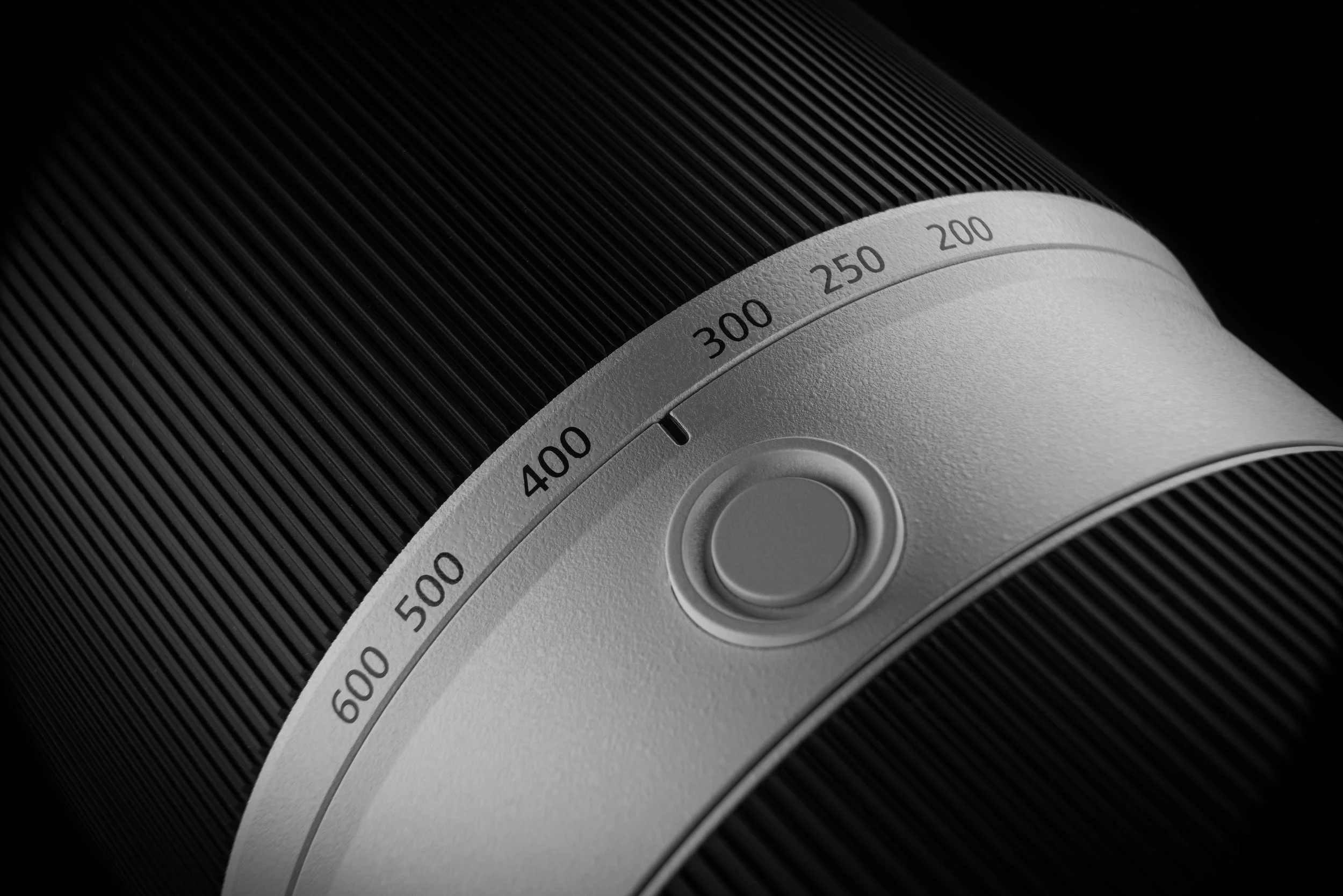 200600lens detail 6 fullres.jpg