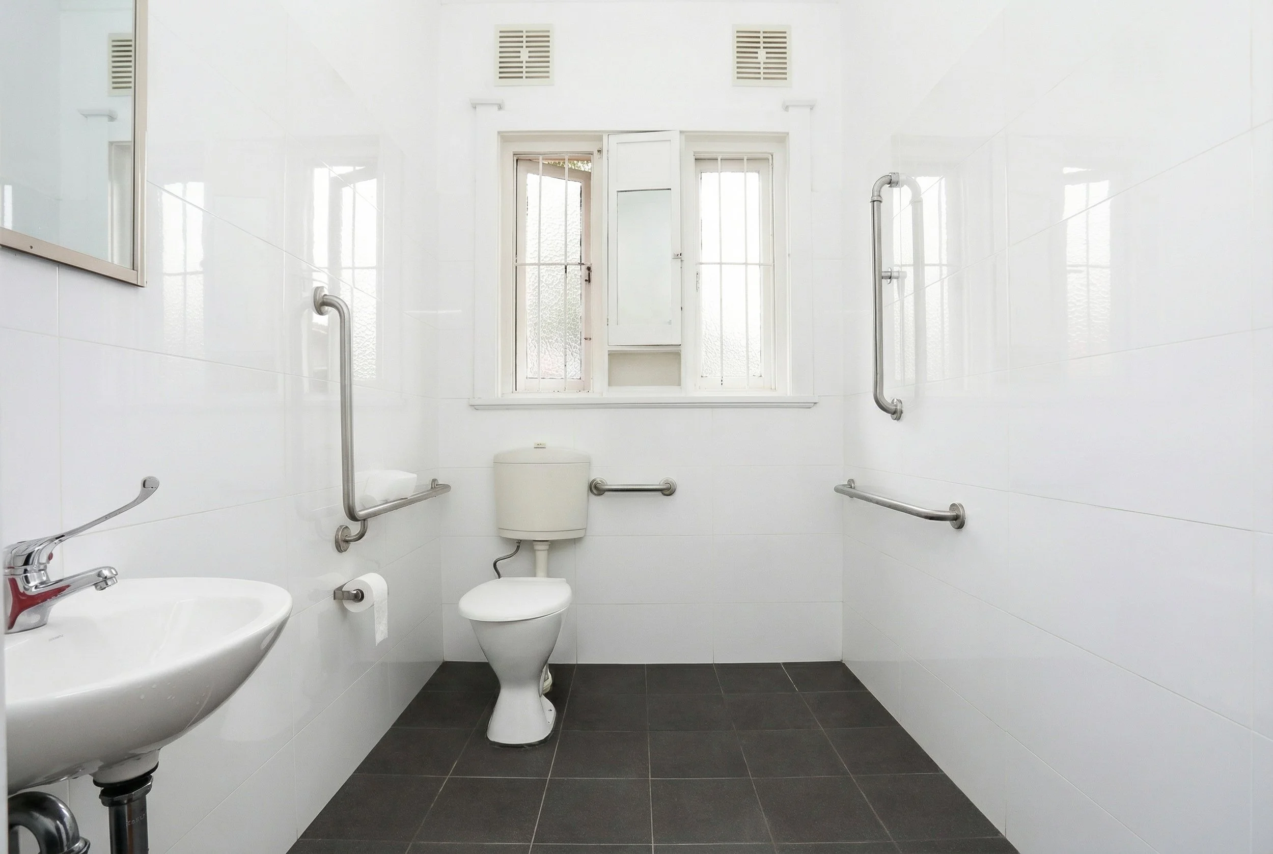 with flash (b&w)-15.jpg