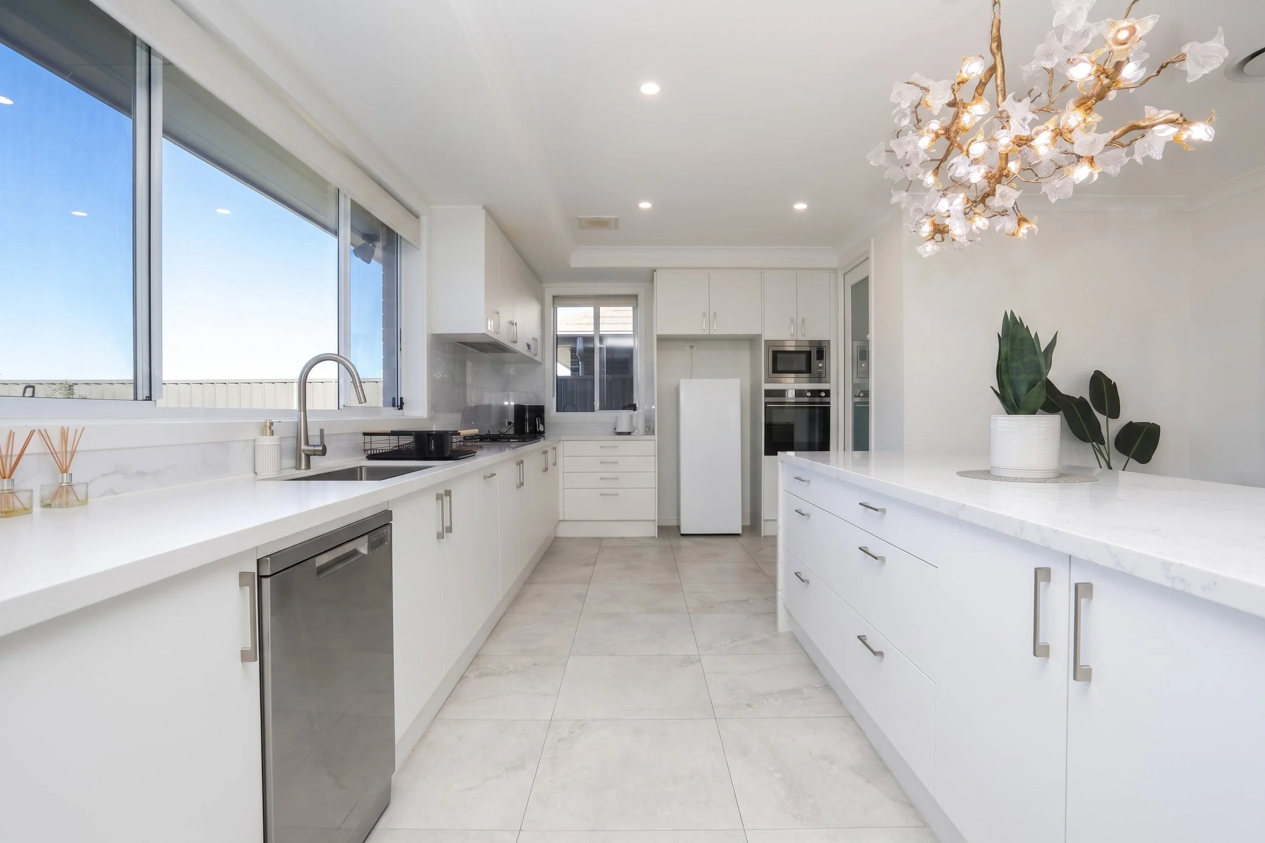 kitchen 2.jpg