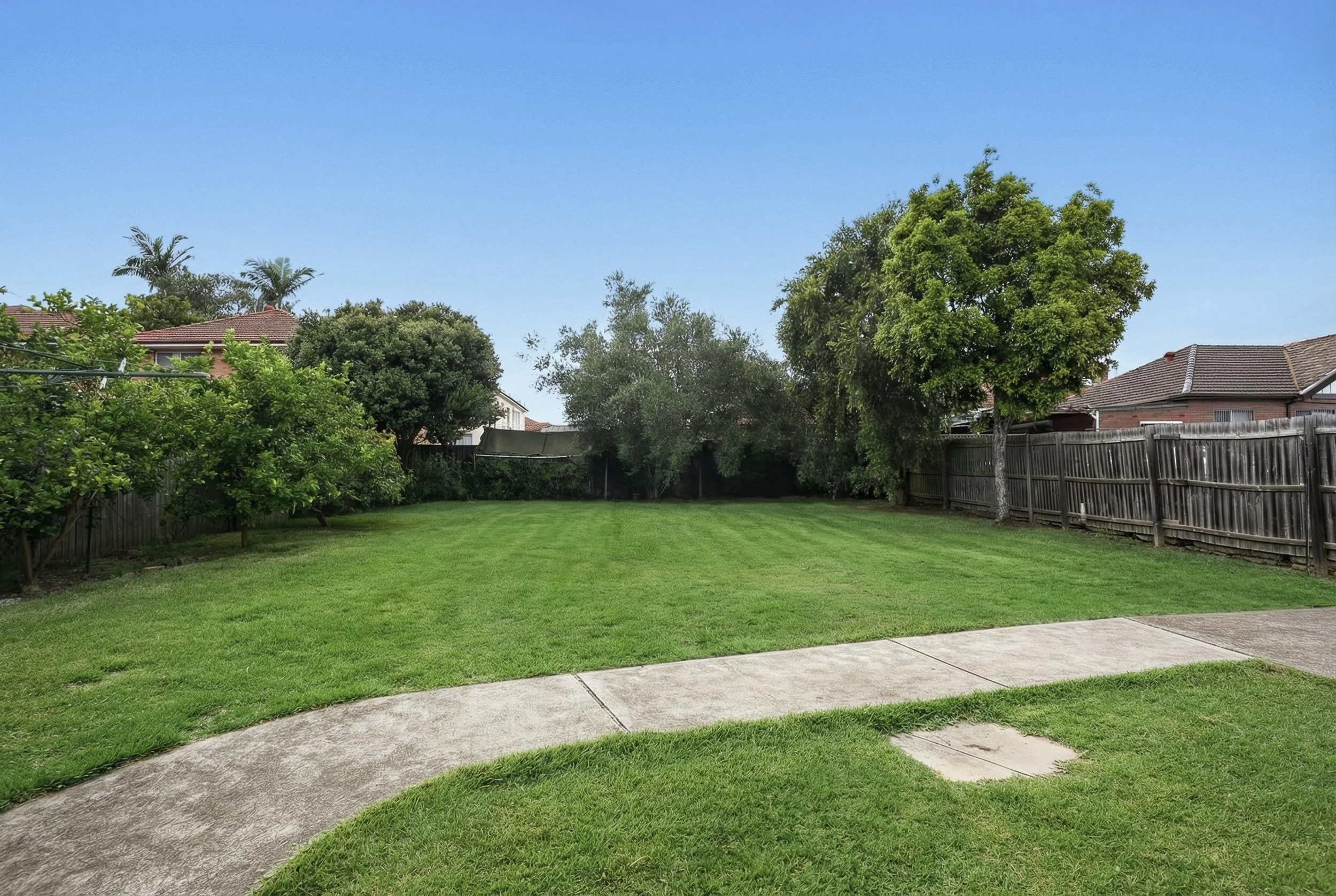 with flash (b&w)-14.jpg