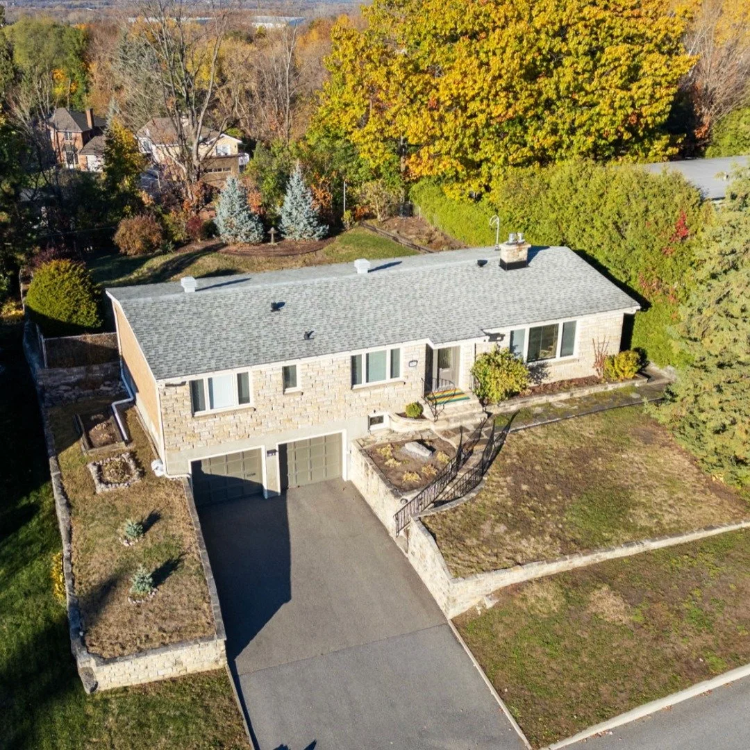 📍COMING SOON -Manor Park Hill 

Meticulously maintained and filled with natural light, this south-facing stone bungalow is ready to welcome you home.

With no rear neighbours and beautiful hardwood floors throughout, this bright and inviting space t