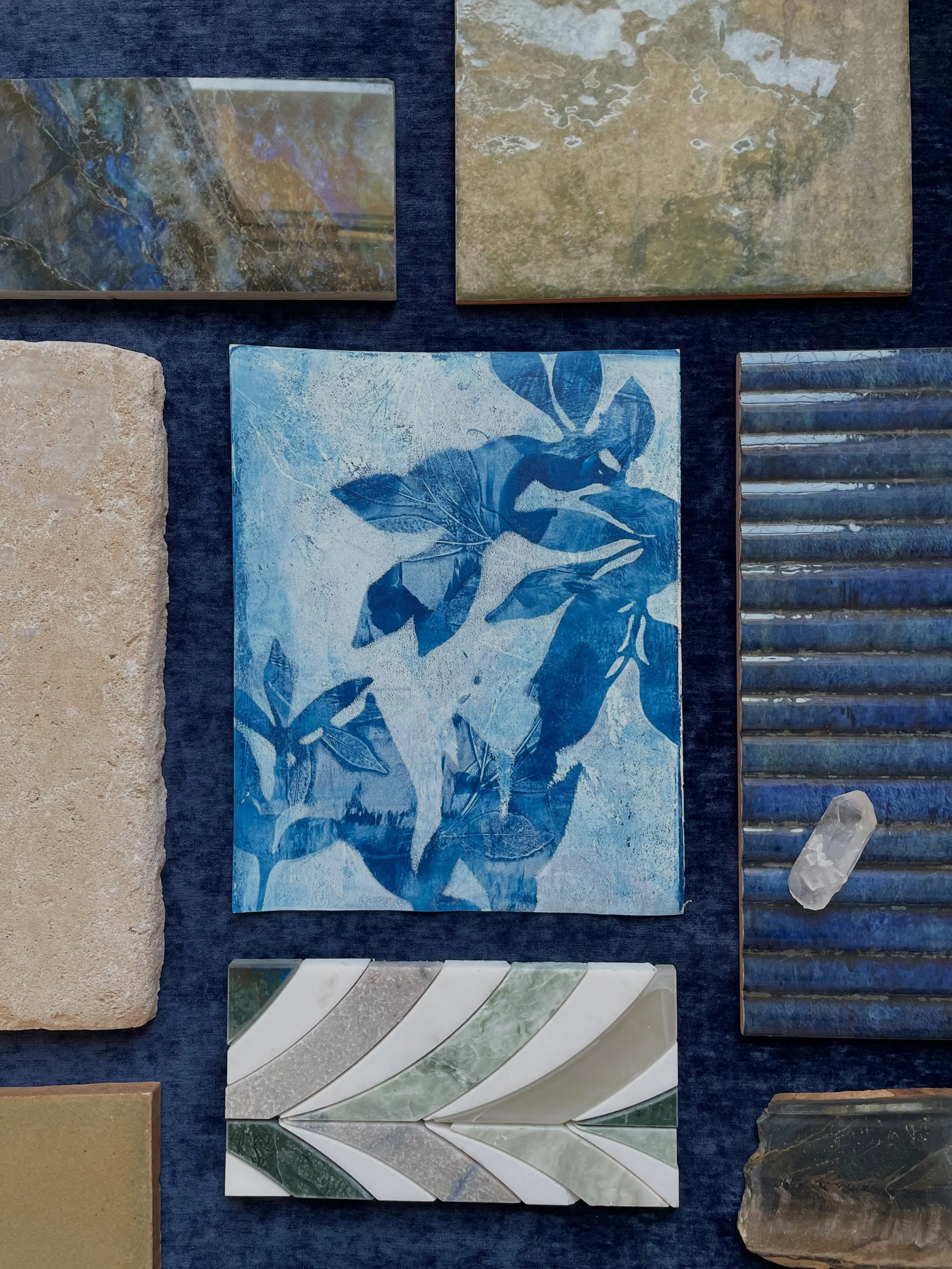 A dreamy indigo-hued botanical monoprint to celebrate quiet hours and a long weekend. #monoprint #botanicalprint #blueprint