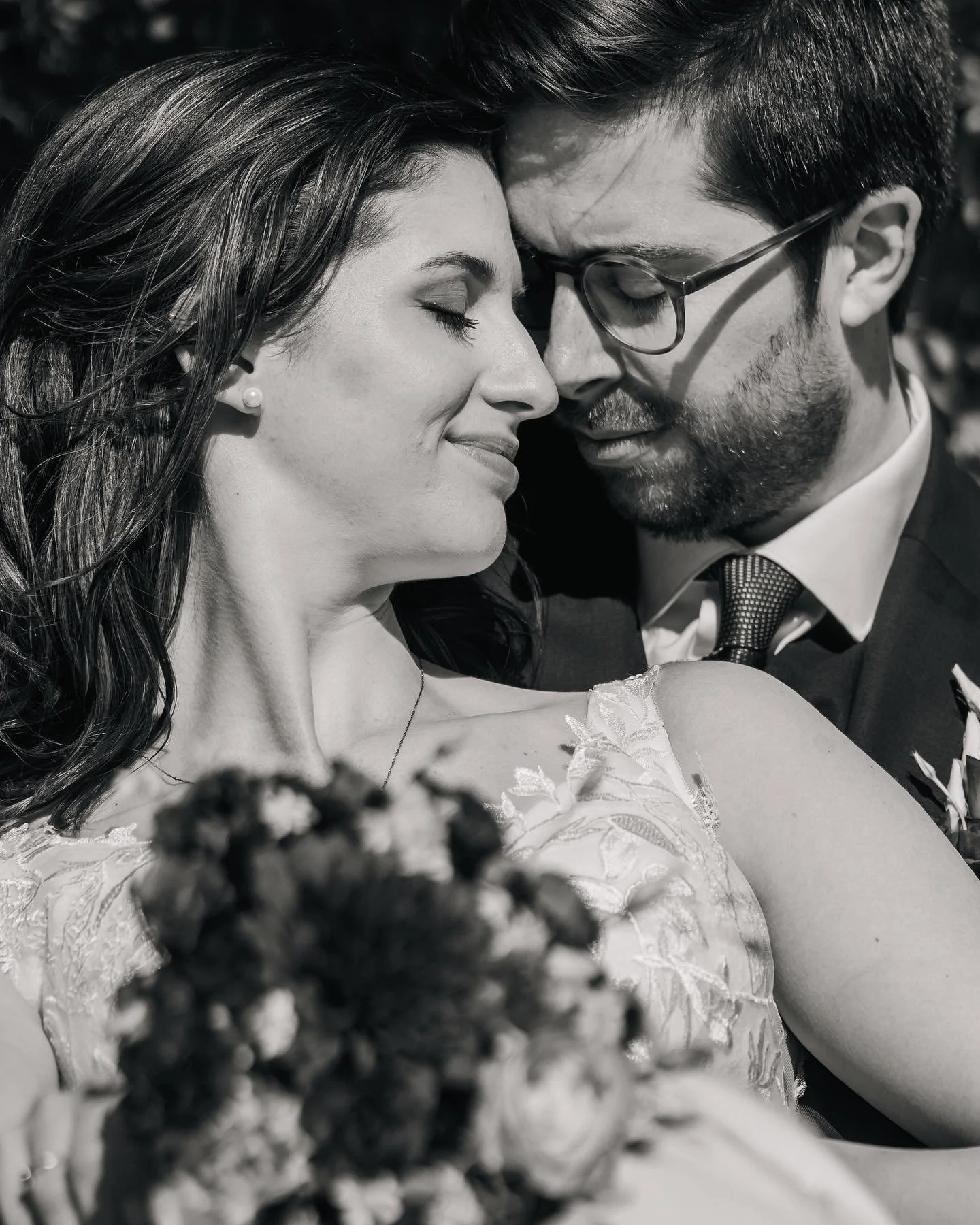 All the way from Canada &amp; USA, Angela &amp; Iustin enjoy a few intimate moments after their wedding ceremony from Copenhagen City Hall.

#bryllupsfotograf #bryllupsdag #bryllupsinspirasjon #bryllupsfotografk&oslash;benhavn #bryllupsfotografaarhus