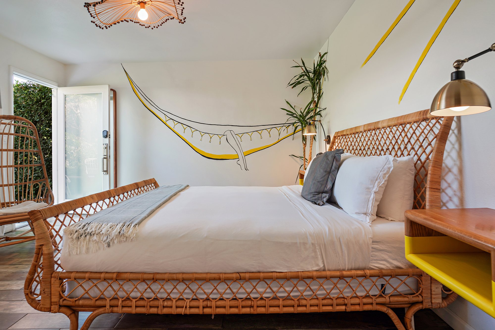 Dive-Palm-Springs-Hotel-13-Lulus-Hideaway-King(Yellow)-Large-Bed-Side-Small.jpg