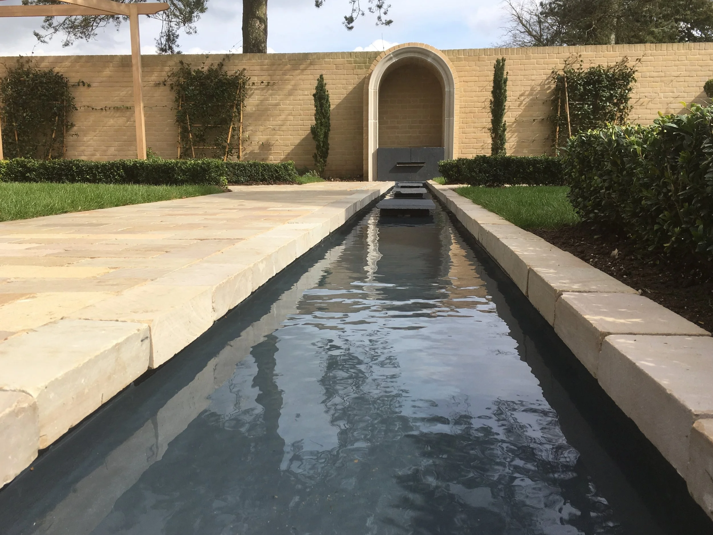 Water rill, Camilla Jousiffe Garden Design