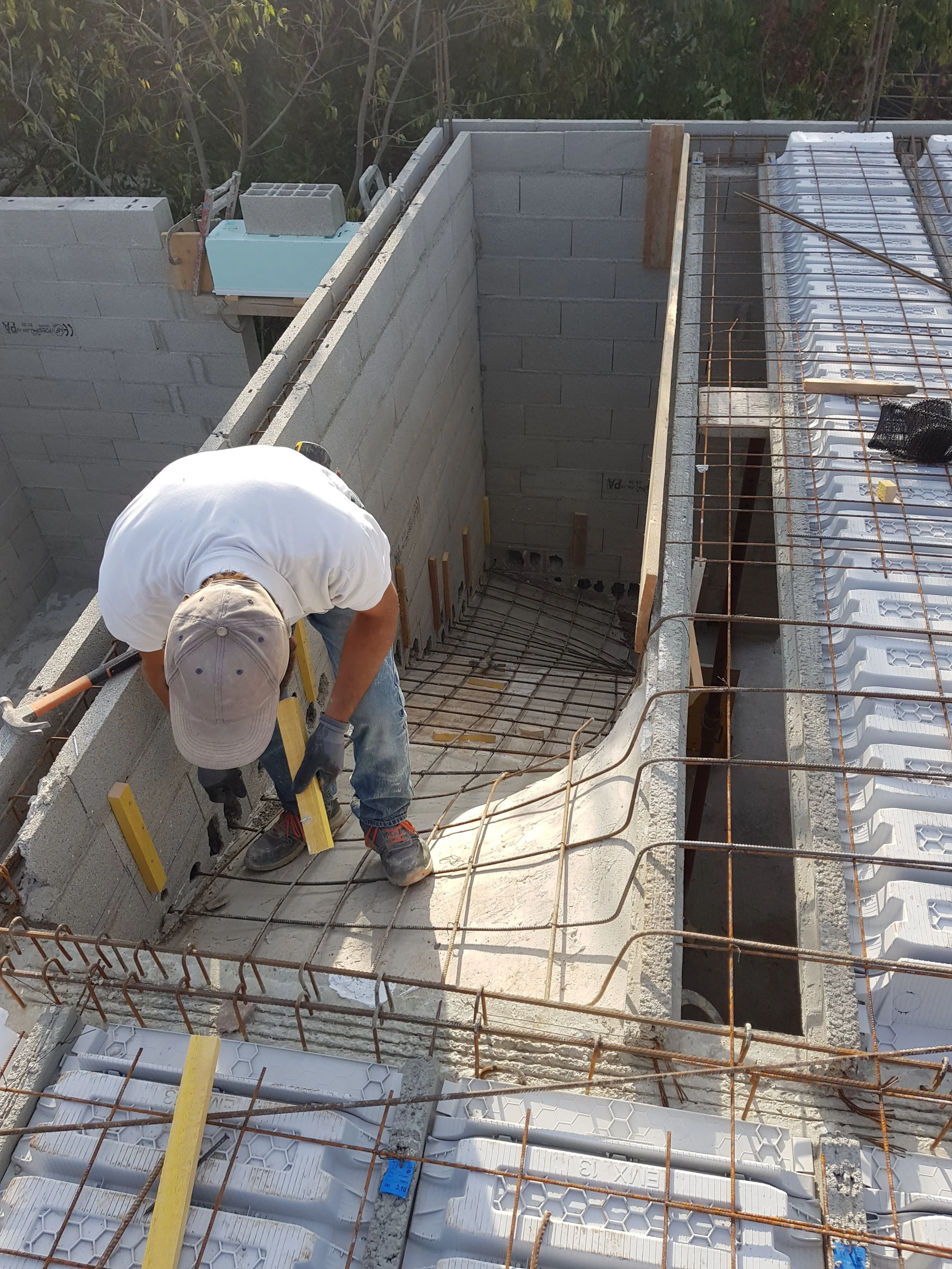 Oranssi project: slat roof