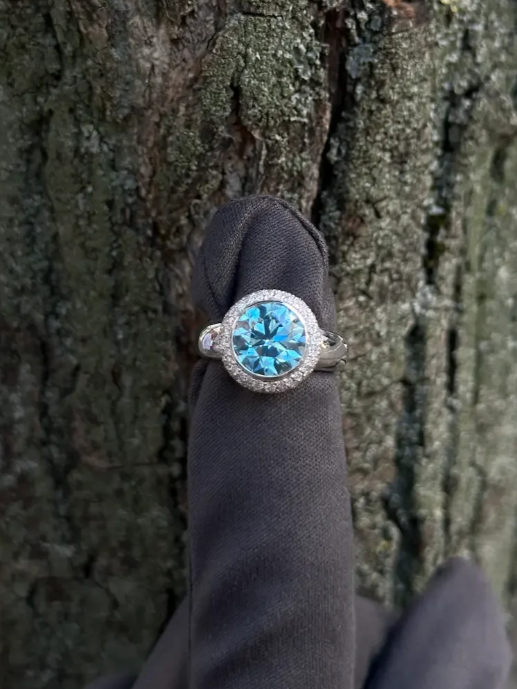 Blue diamond ring