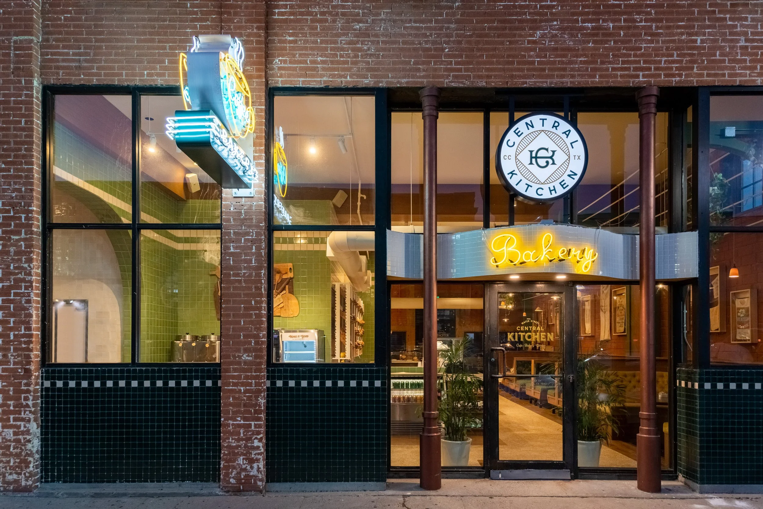 JPAGE-Commercial-CentralKitchen-Reedits--13.jpg