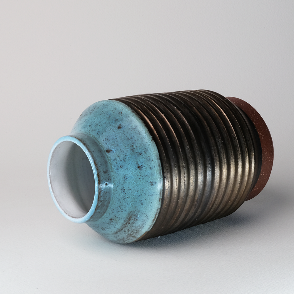 mintbrassurn_1018_1.png