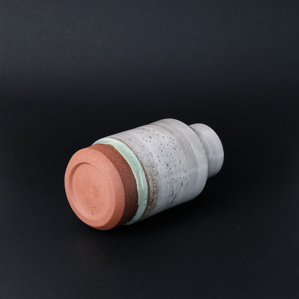 bottle M 06 2.png