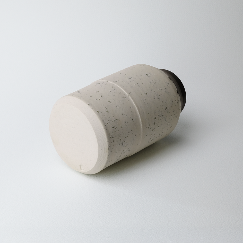 vase 05 1.png