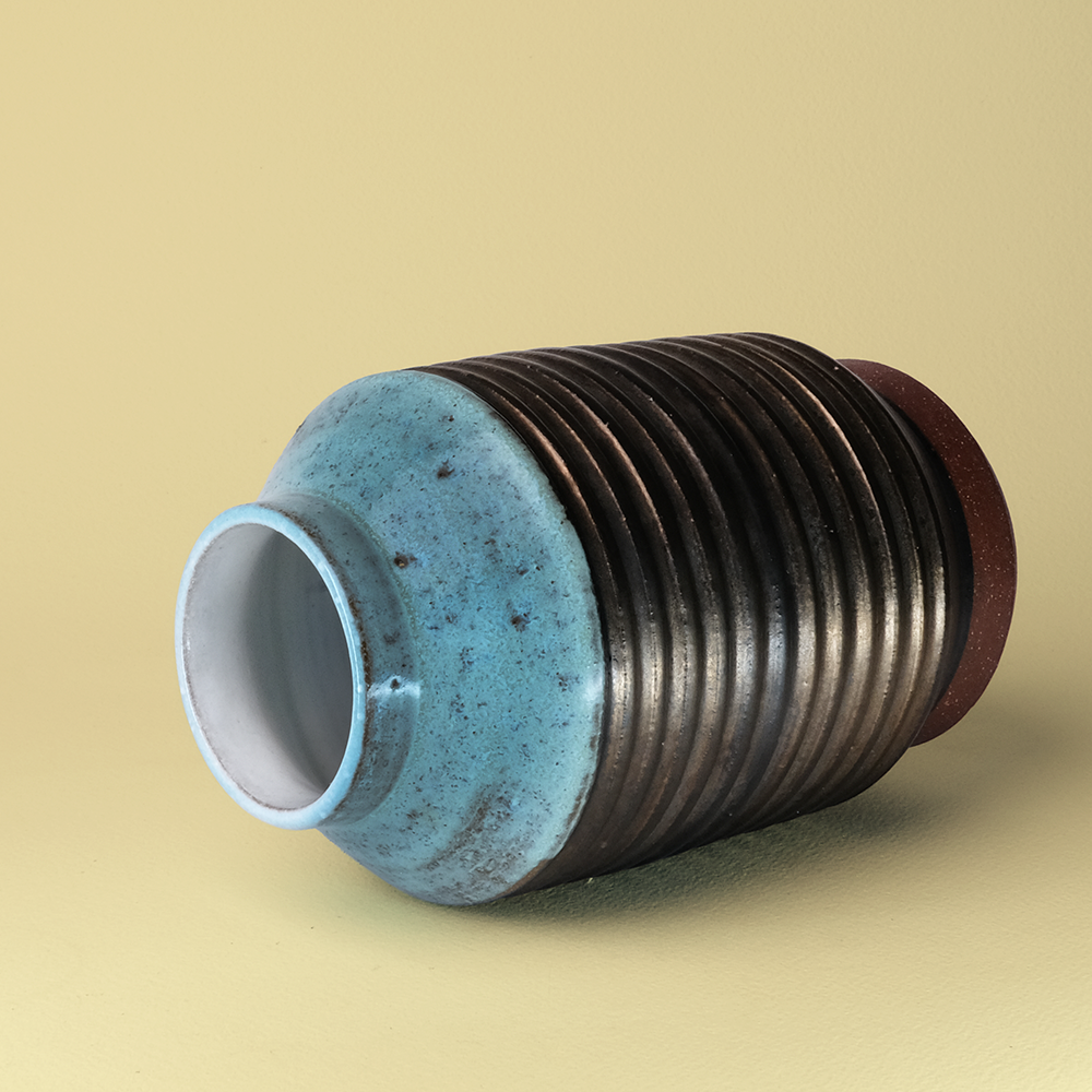 mintbrassurn_1018_1b.png