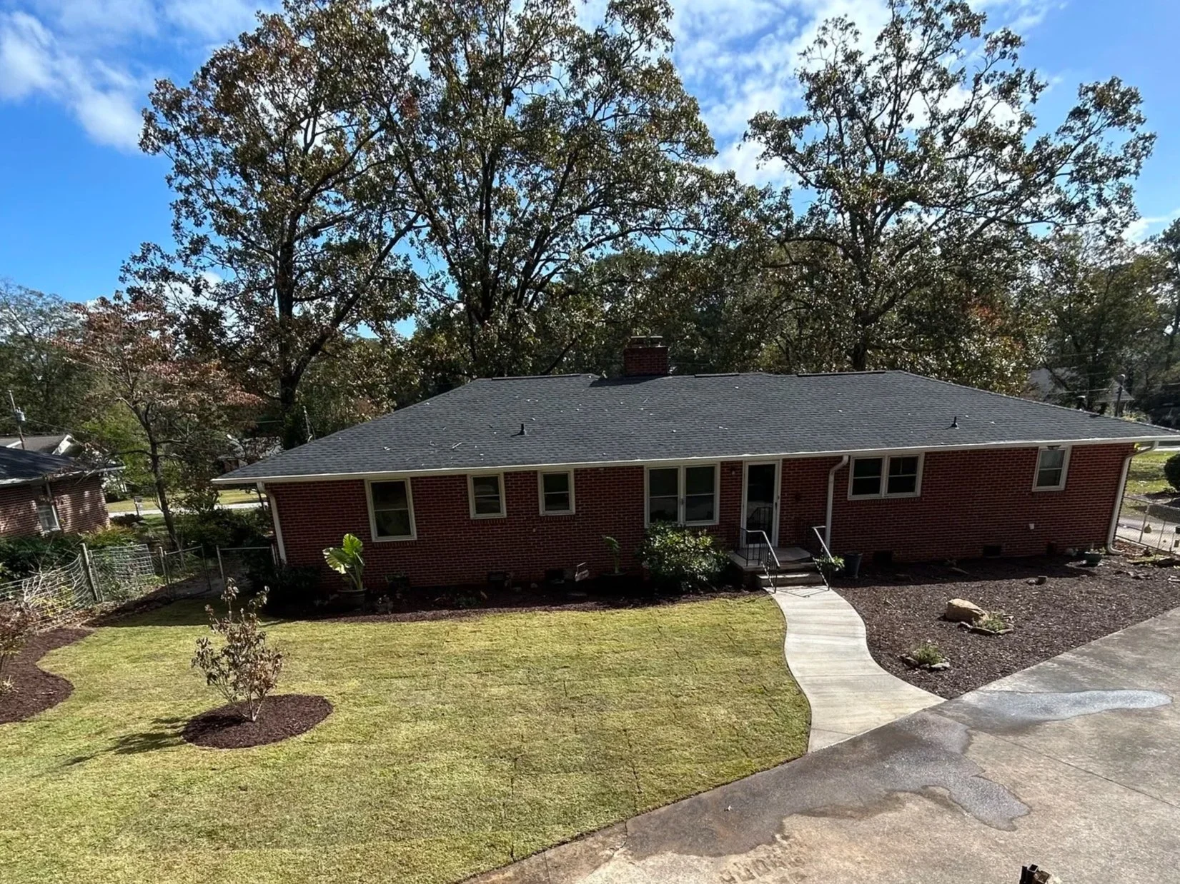 landscaping trenching excavation near me Hartwell georgia debris removal demolition pad site prep footers concrete drainage culverts French drain grading