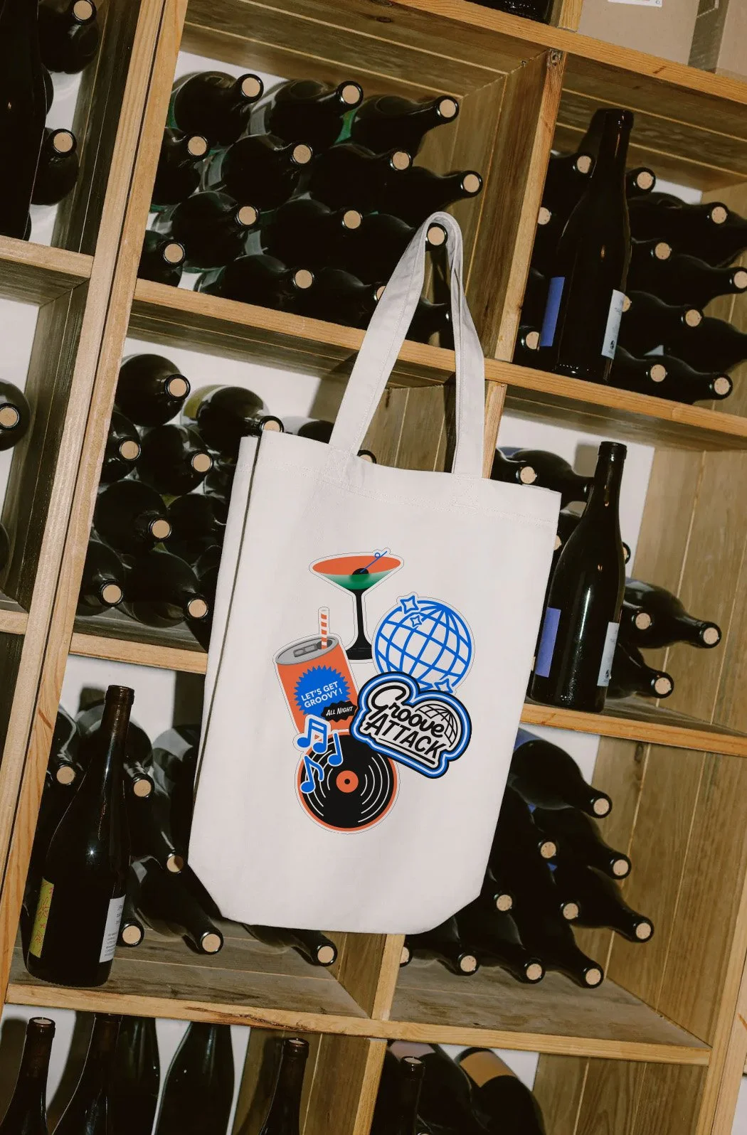 MOCKUP_TOTEBAG_02.jpg