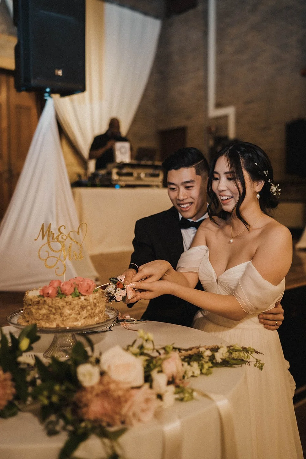 #howsweetitistobelovedbyyou 🎂 #dcwedding 📸 by @kendallleighphoto