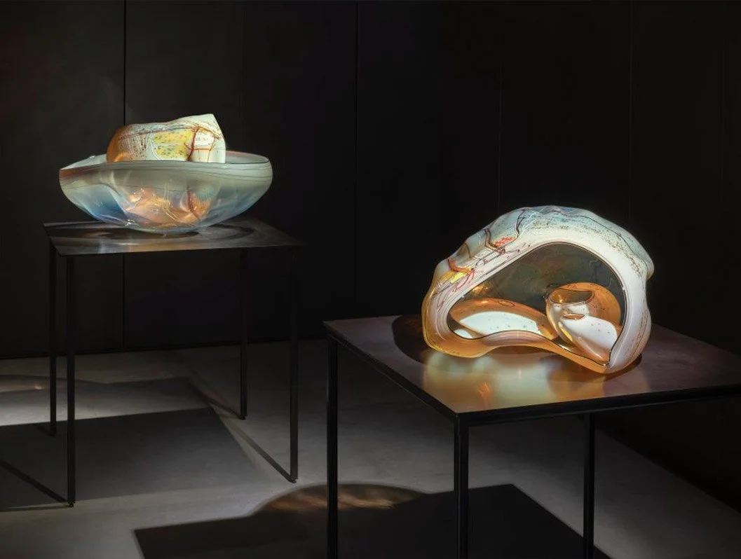 Installazioni di luce sul Canal Grande: le nuove torri di vetro di Dale Chihuly