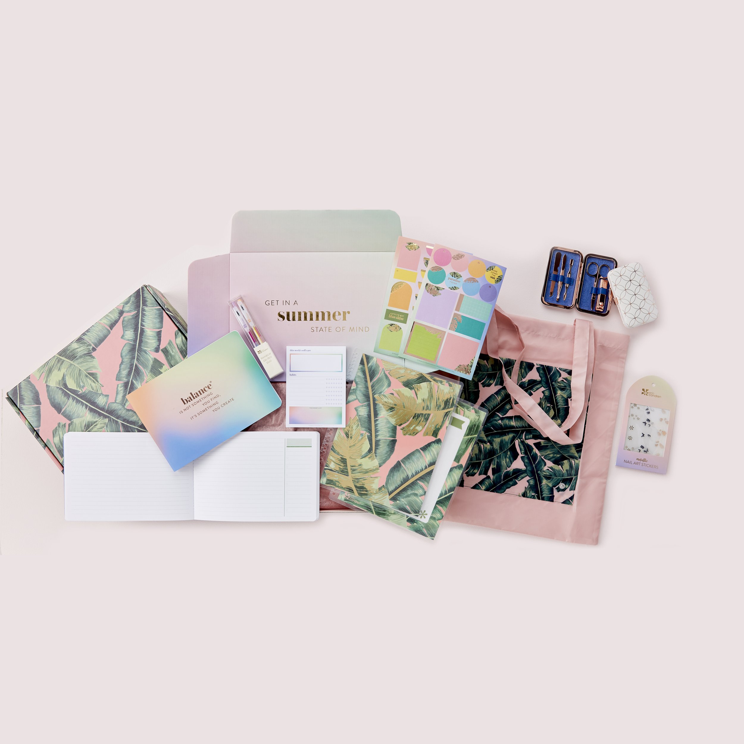 EC_03065_22_0502__white 1.jpg