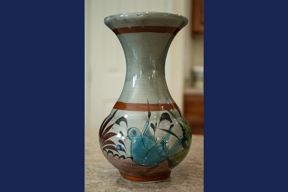 Mexican Pottery Vase (Like-new).  7.5 inches.  Hand Painted Green Bird Folk Art.