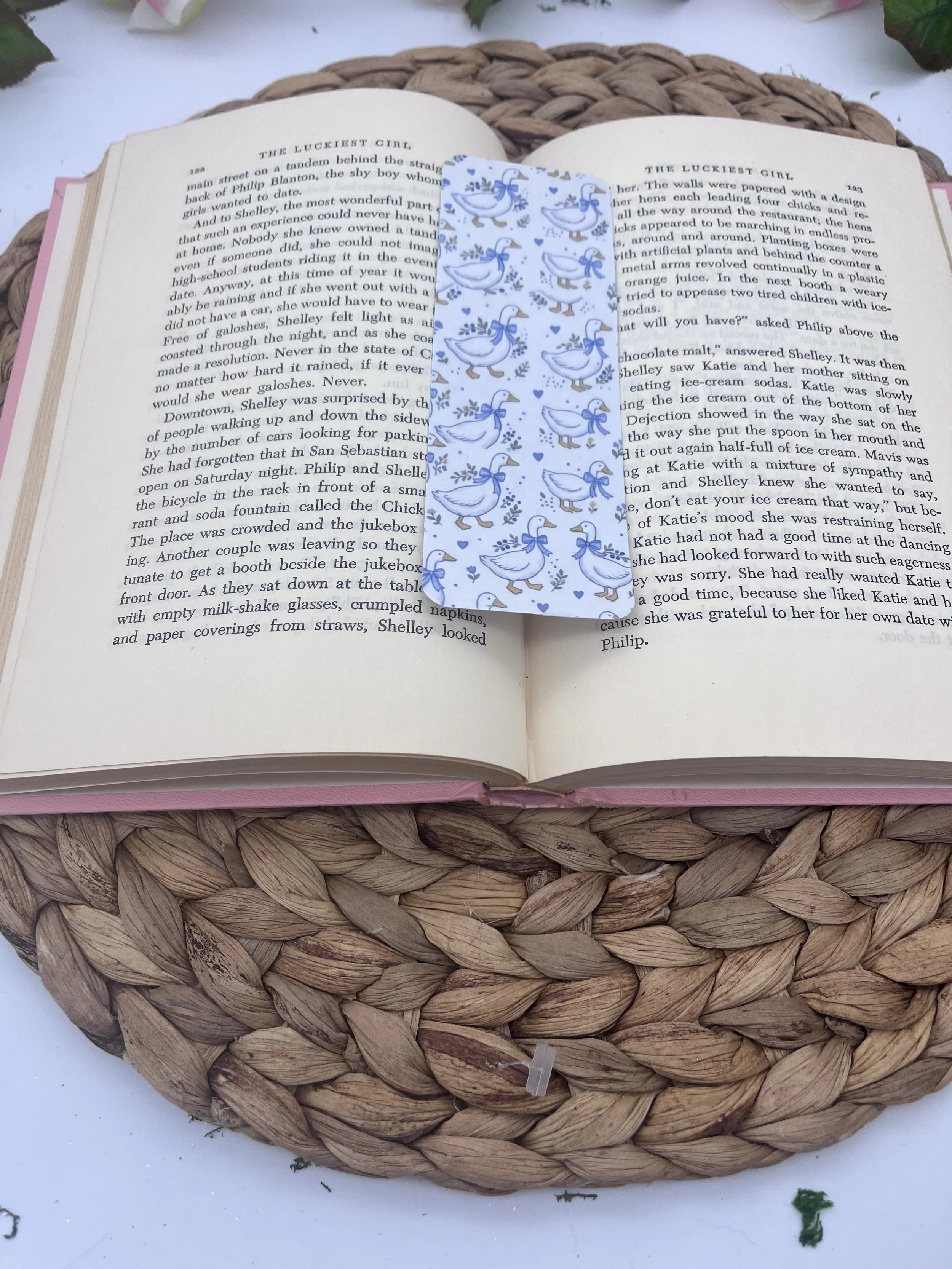 🪿 90s Goose Pattern Bookmark