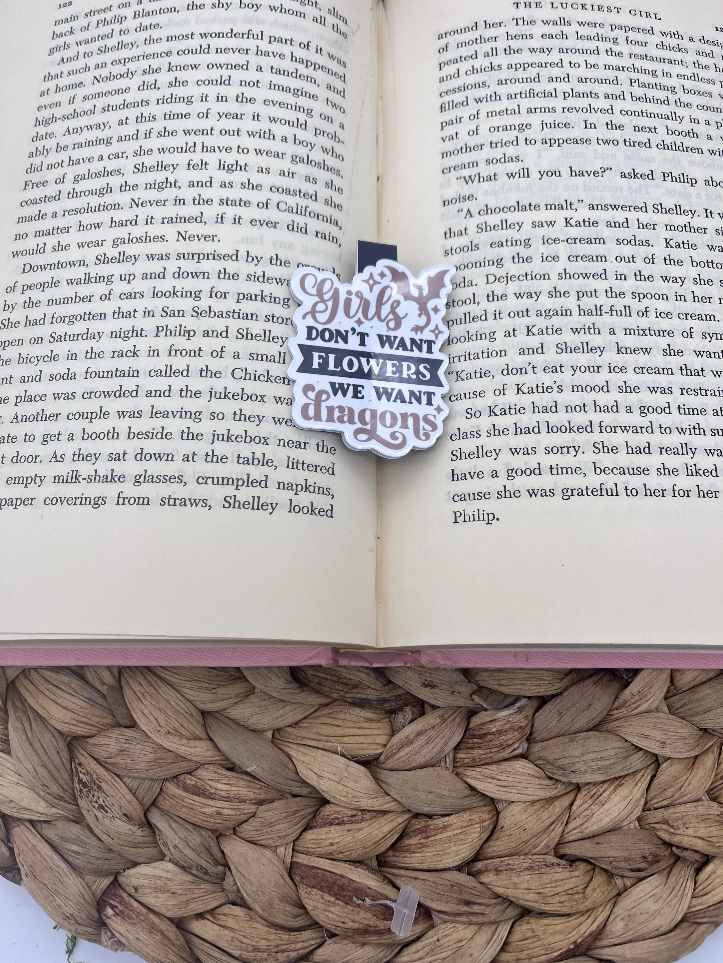 🐉 Girls Don’t Want Flowers, We Want Dragons Magnetic Bookmark