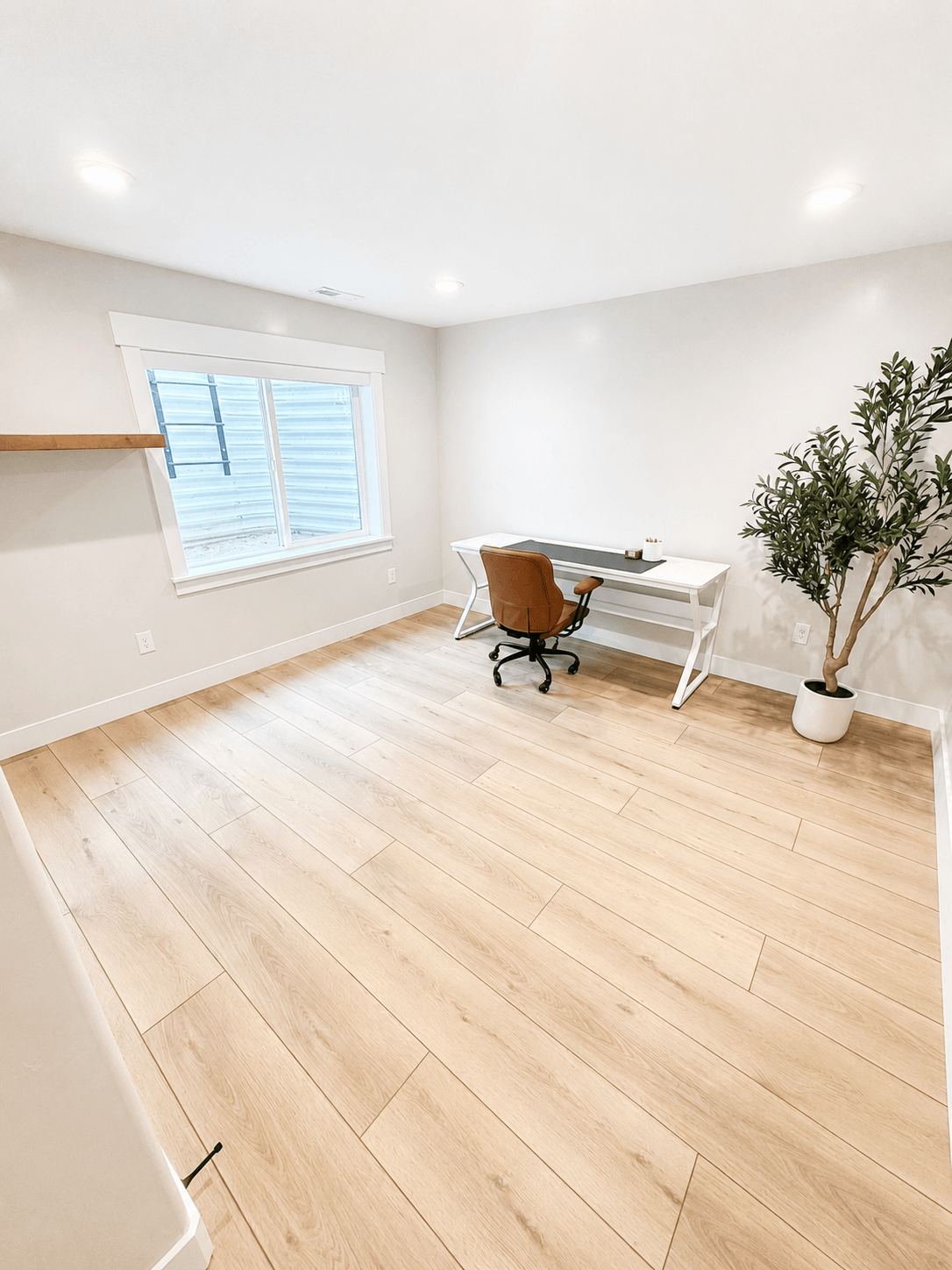 Office finish - Haus Interiors.PNG
