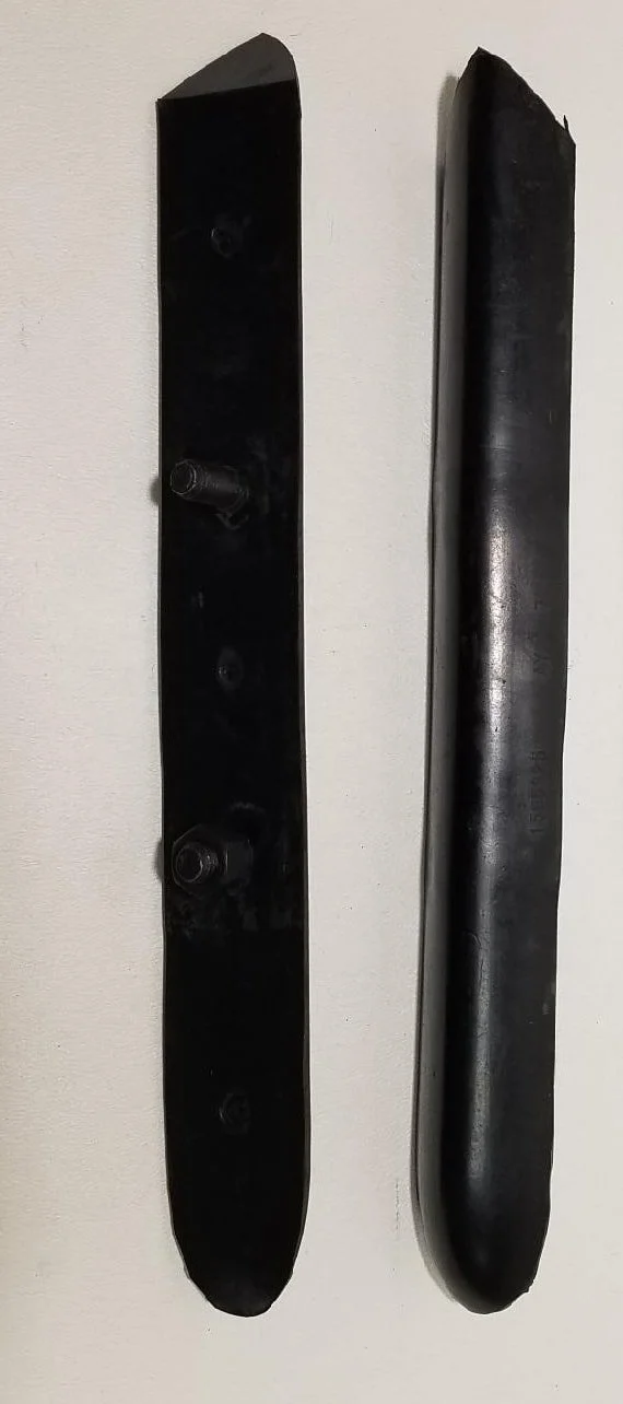 Rear vertical bumper cushion rubber for 1963-1985 Studebaker Avanti and Avanti II, Part 1555925