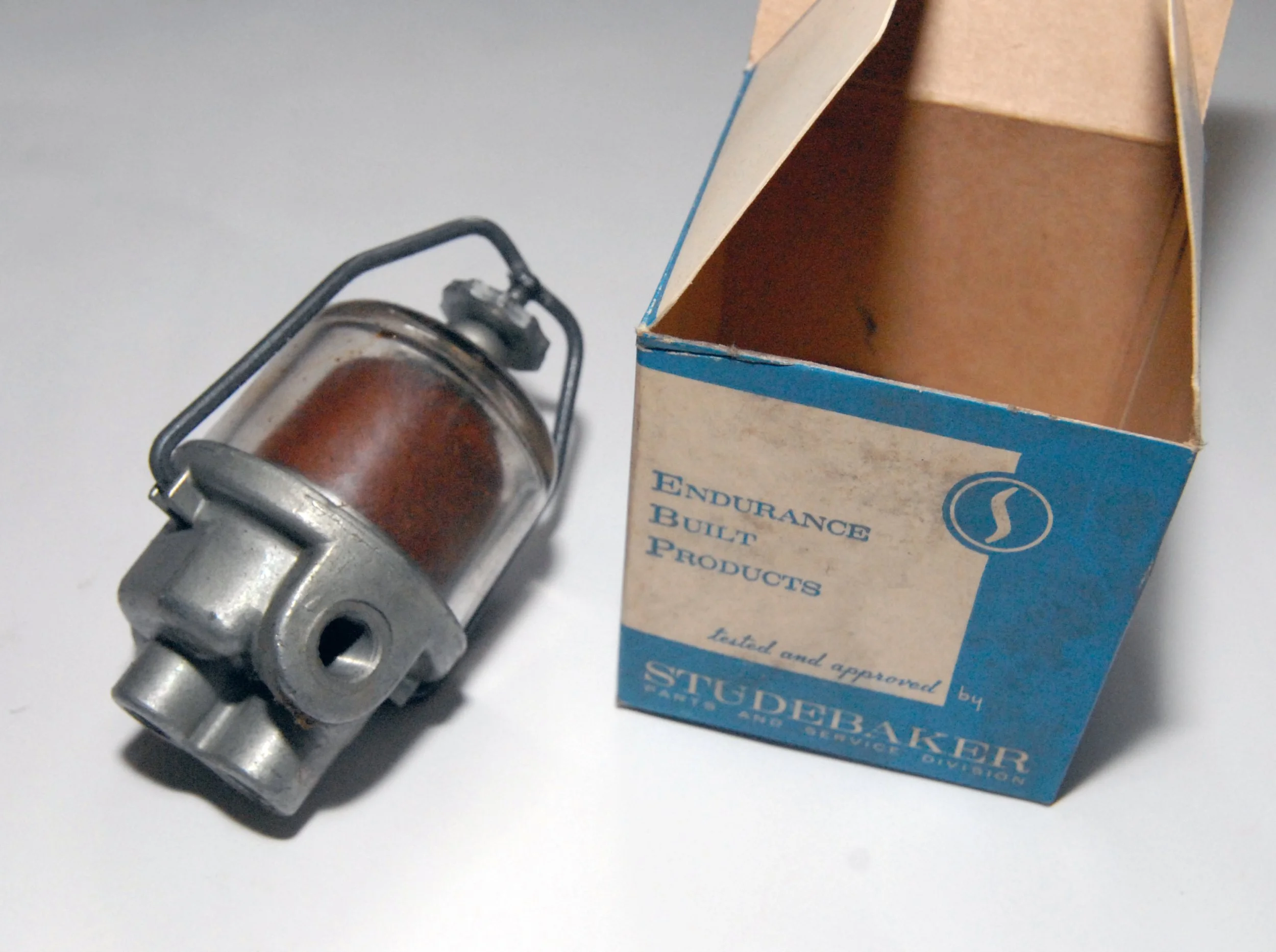 New Old Stock Fuel Filter Assembly for 1963-1964 Studebaker Avanti, Part 1558669, Illustration 0304-1.