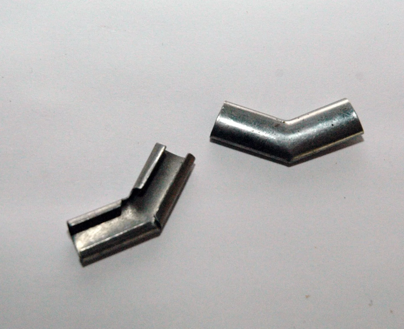 N.O.S. Stainless Steel Drip Molding Rail Cap for 1963-1985 Studebaker Avanti, Part 1351384.