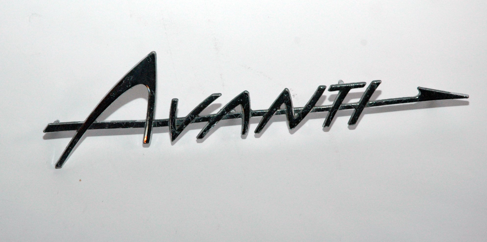 NOS Chrome Avanti Script Nameplate with Block Letters for 1983-1985 Avanti, Part 1750752.