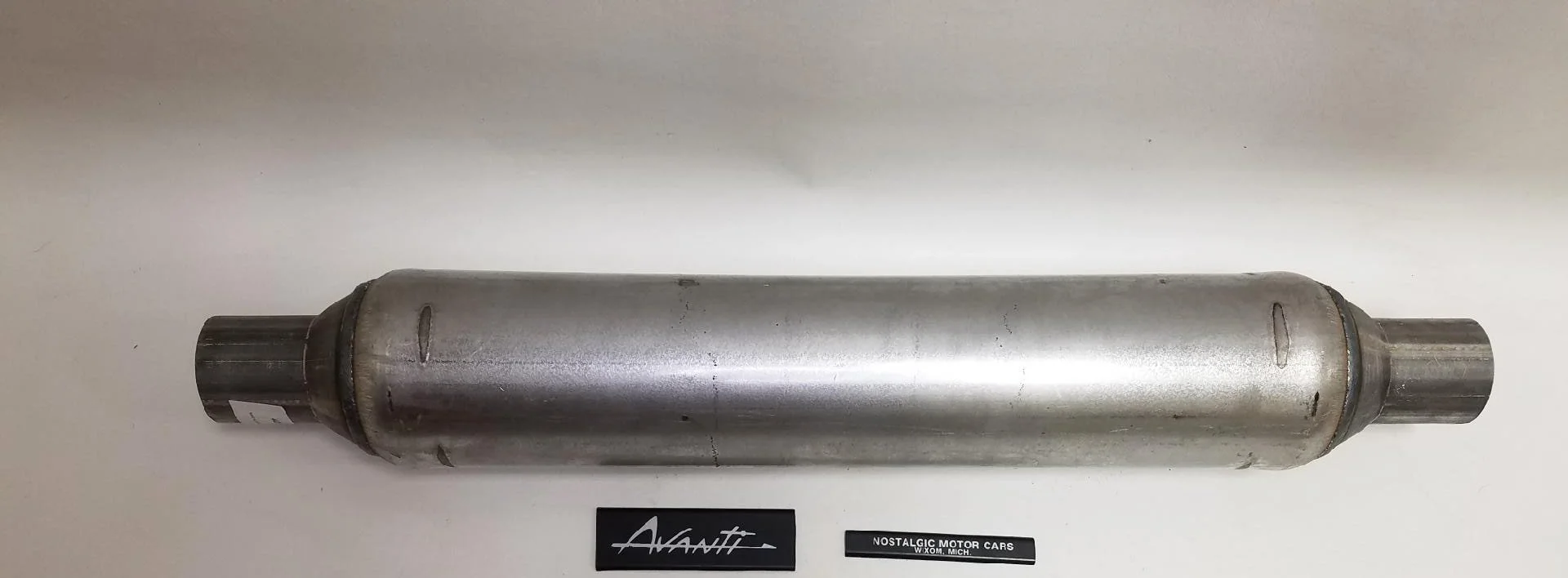 Round Quiet Tone Aluminized Muffler for 1963-1985 Studebaker Avanti and Avanti II, Part 1560065R.