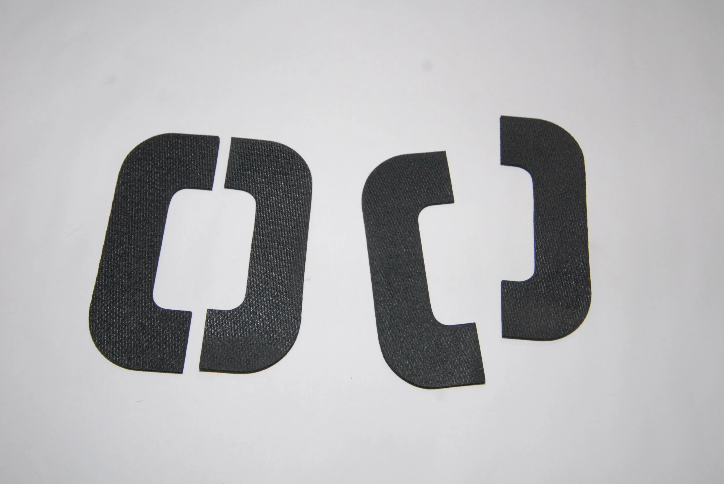Set of 4 Fresh Air Vent Seals for 1963-1964 Studebaker Avanti (Before Serial 4892), Part 1351103 and 1351104.