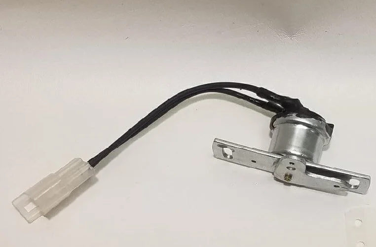 N.O.S. 3-Speed Standard Shift Back Up Light Switch for 1963-1964 Studebaker Avanti, Part 1557538.