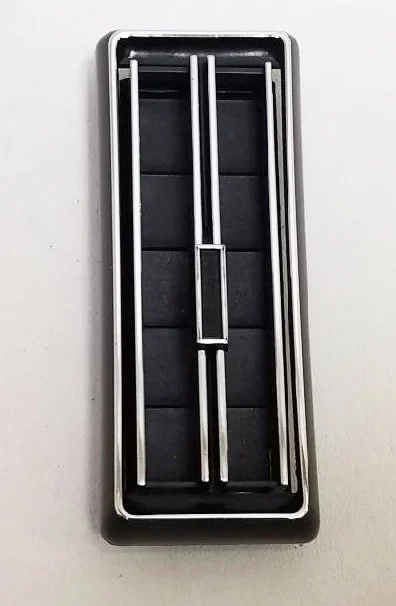 NOS Air Conditioning Center Console Louver and Retainer for 1963-1985 Studebaker Avanti and Avanti II, Part 1701883