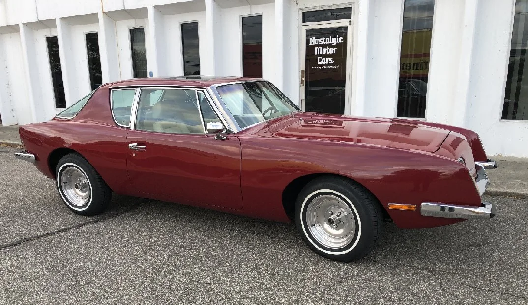 1983-avanti-ii-dark-red-exterior-front.jpg