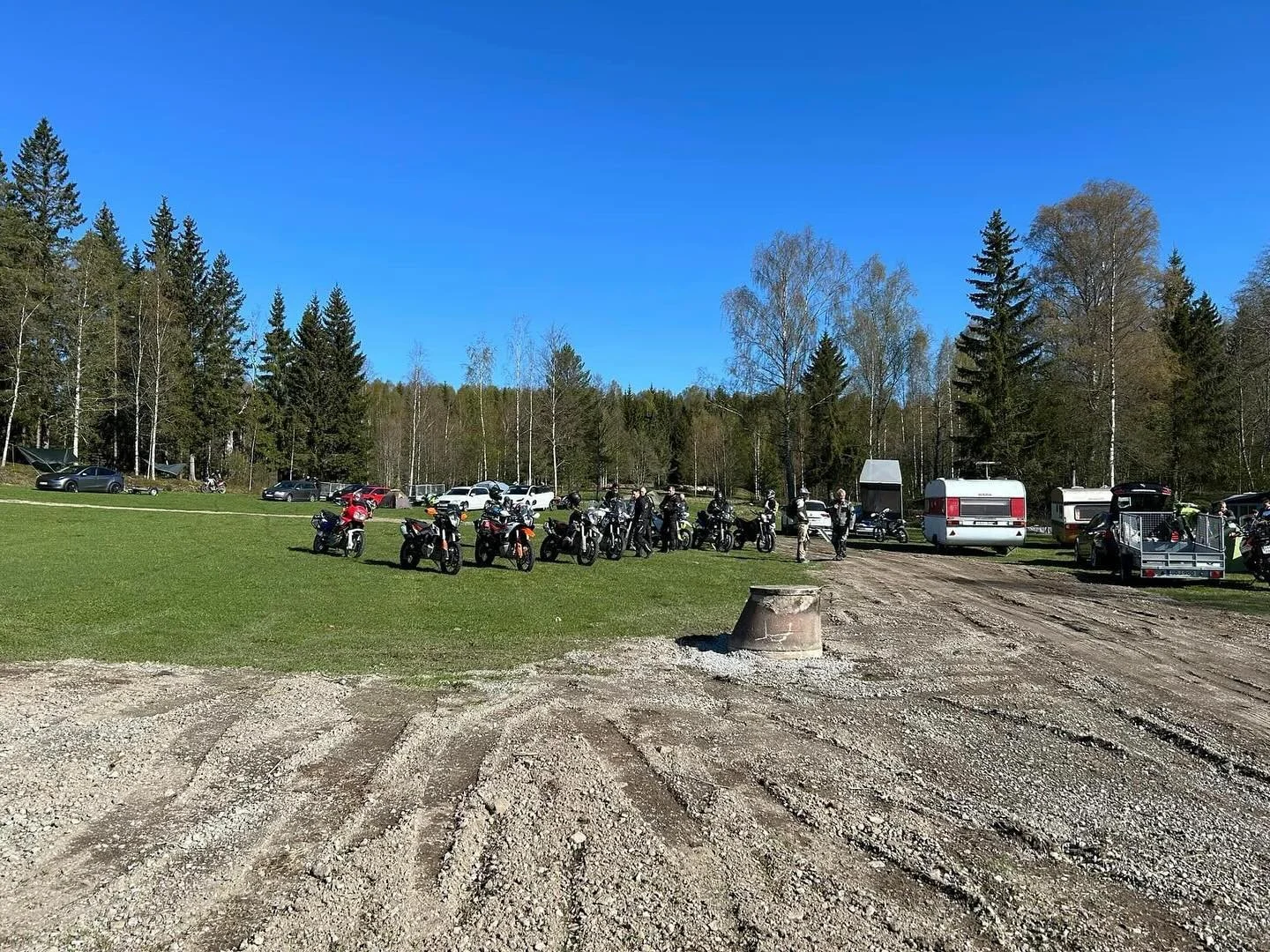 H&auml;rom veckan hade vi bes&ouml;k av m&aring;nga motorcyklar. S&aring; roligt! ☀️🏍️