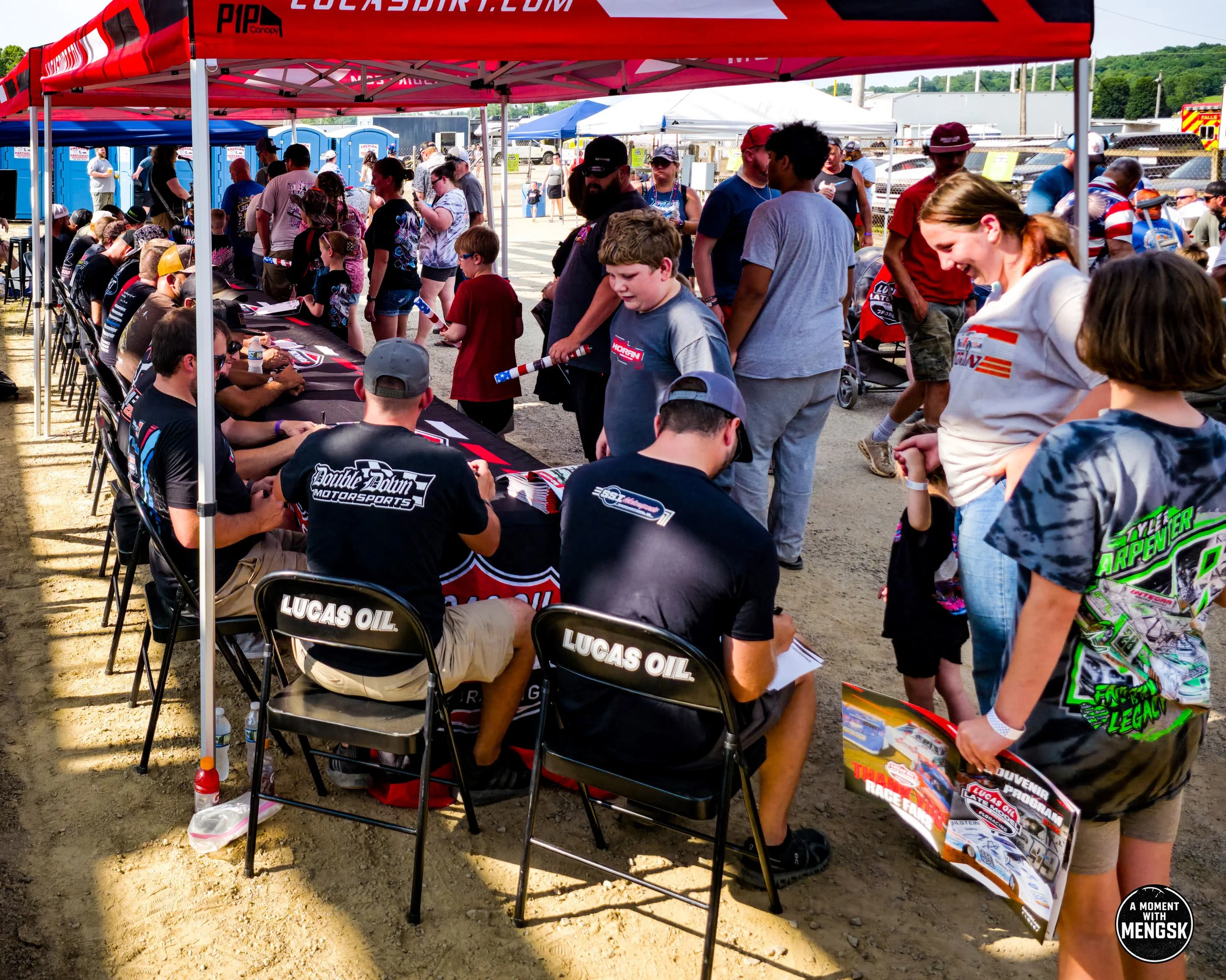 05 Autograph Session.jpg