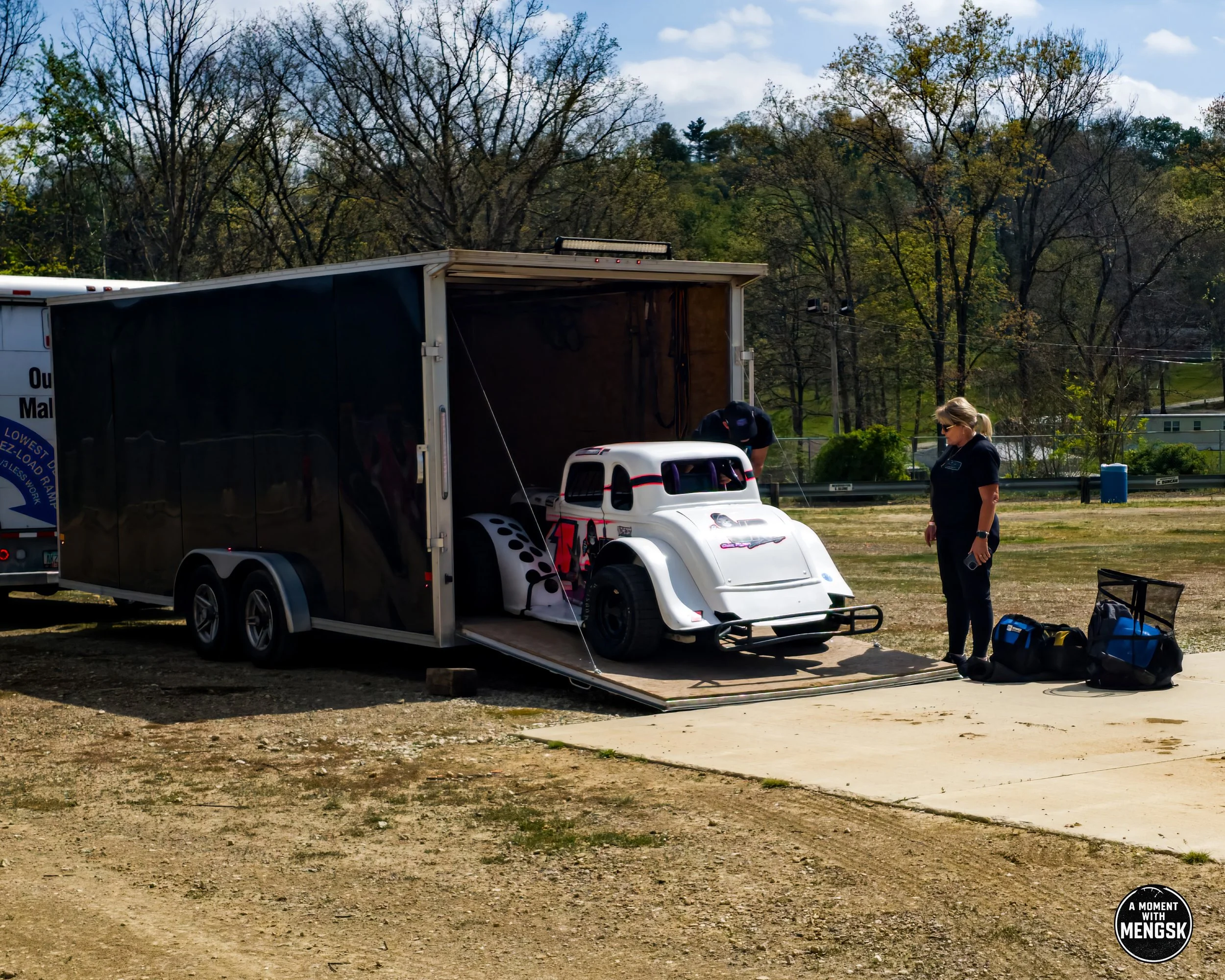 Glenn Mitchell Unloading WM.jpg