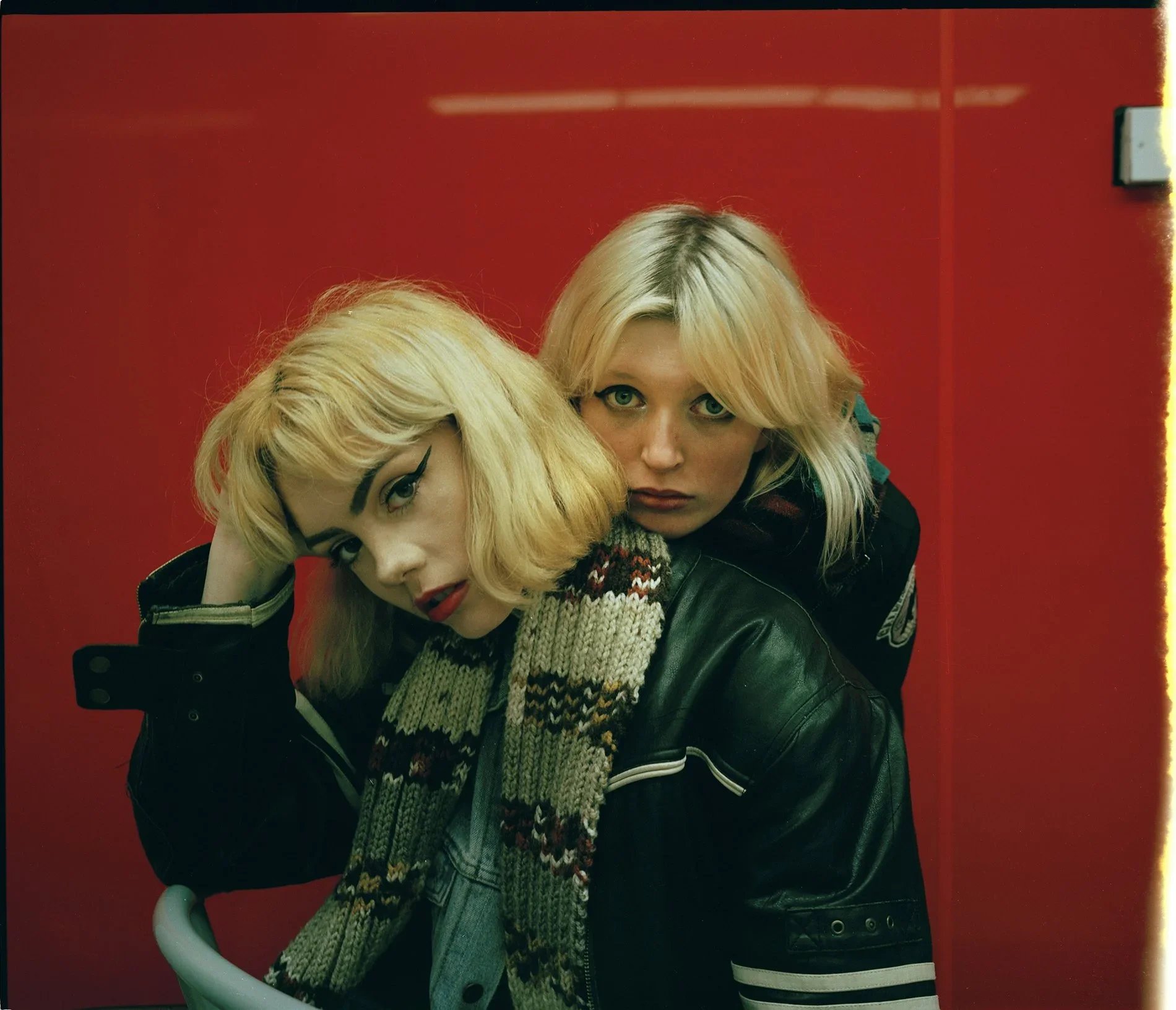 Blondes (Edition of 5)