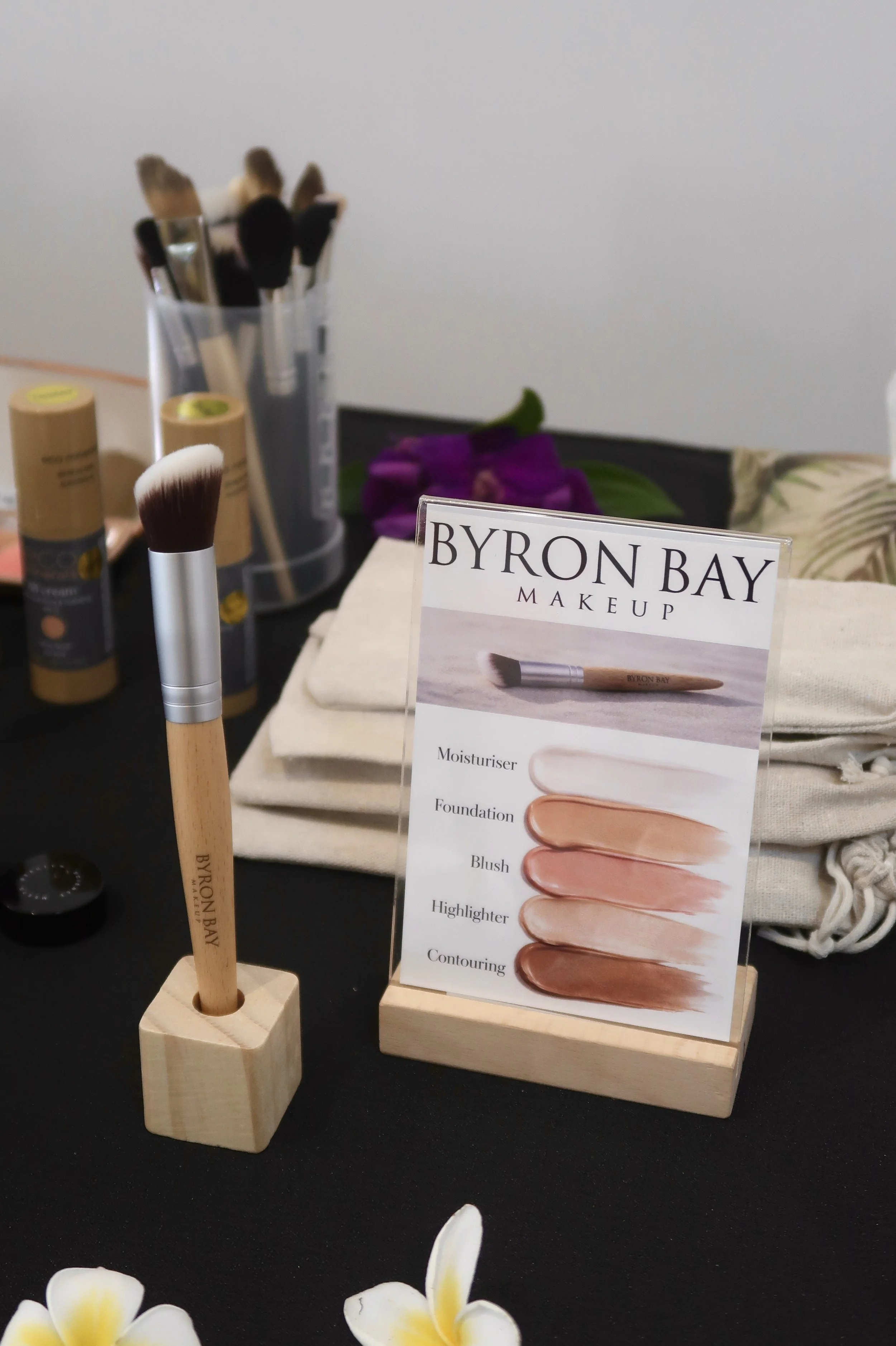 Makeup Brush (1).jpg