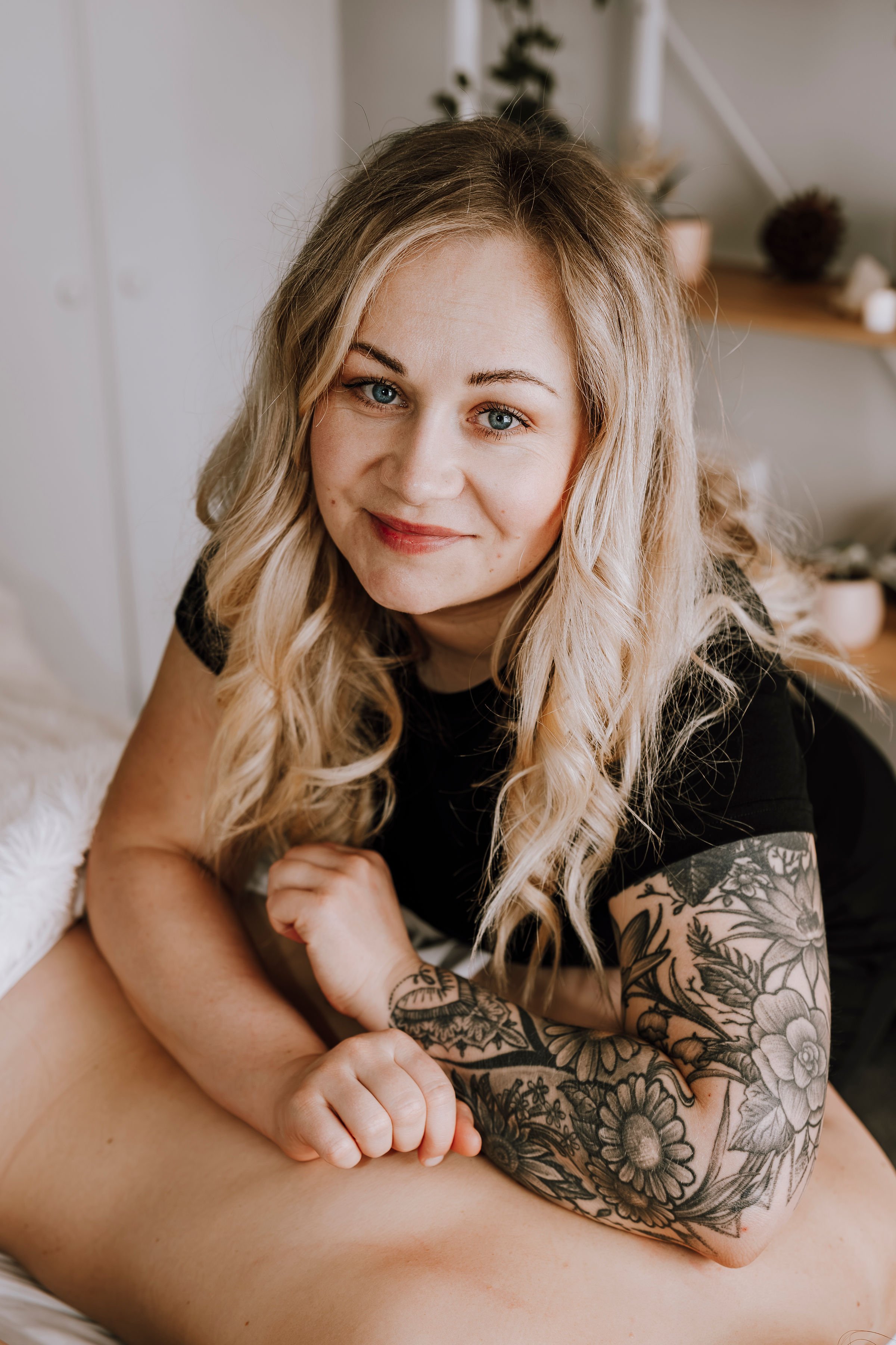 Experienced massage therapist providing high-quality deep tissue massage in Christchurch. Focused on relieving muscle tension, improving mobility, and supporting long-term body health through targeted, therapeutic techniques.