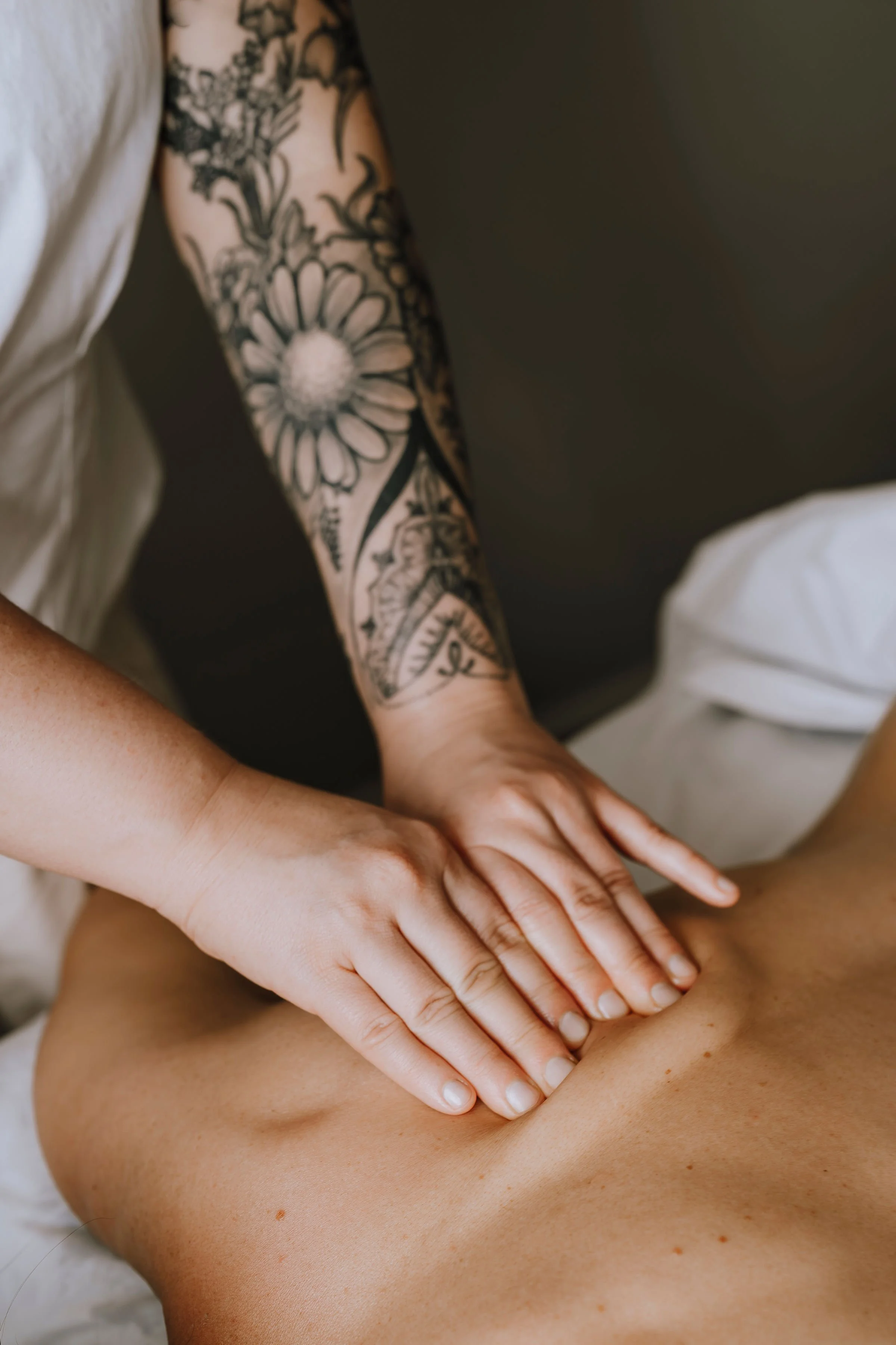 Registered Remedial Massage Therapist in Christchurch with over 7 years of experience specialising in deep tissue, lymphatic drainage, and TMJ jaw release. Professional, personalised treatments designed to support recovery, reduce tension, and improv
