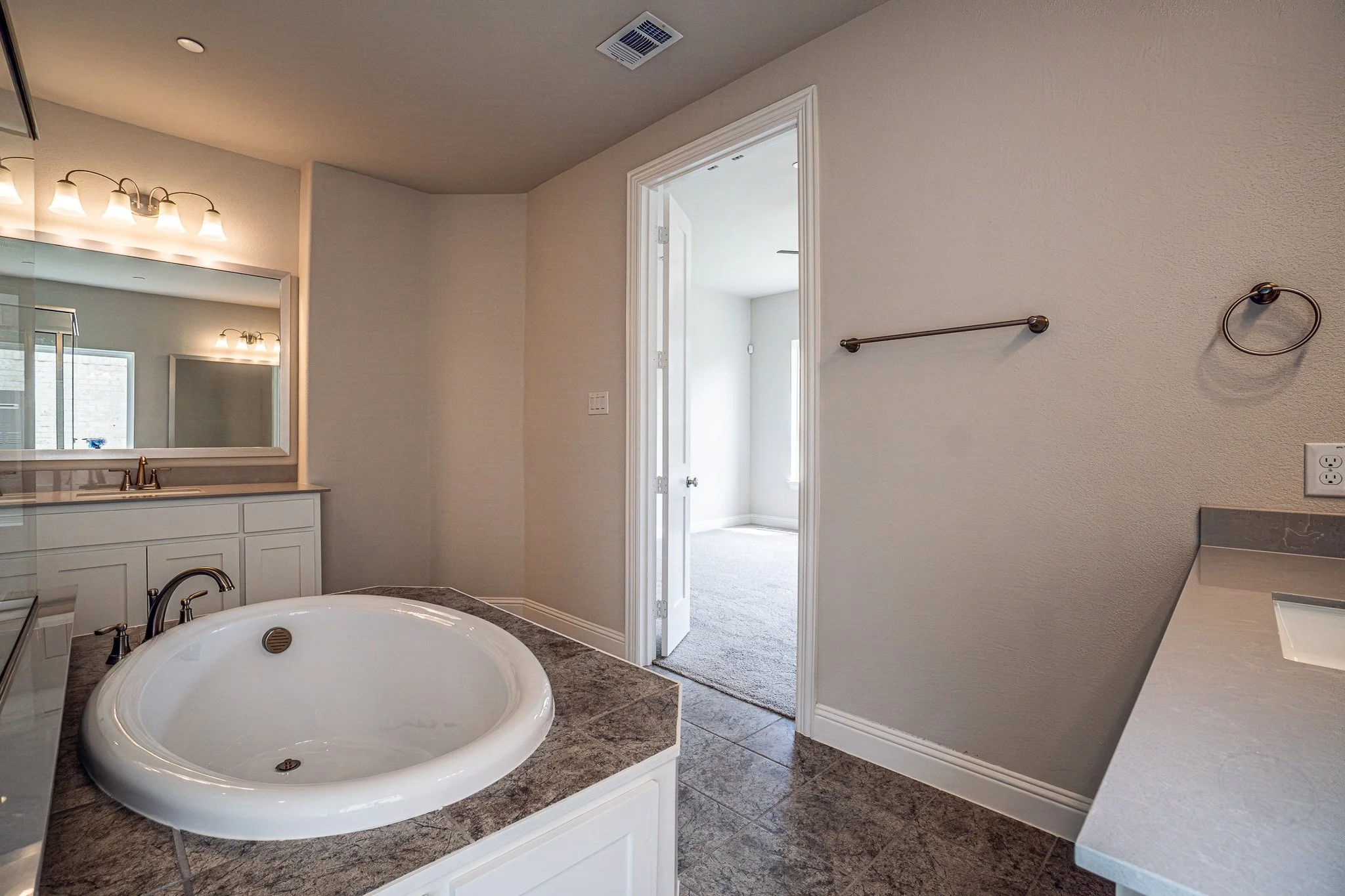 DSC03237-HDR.jpg