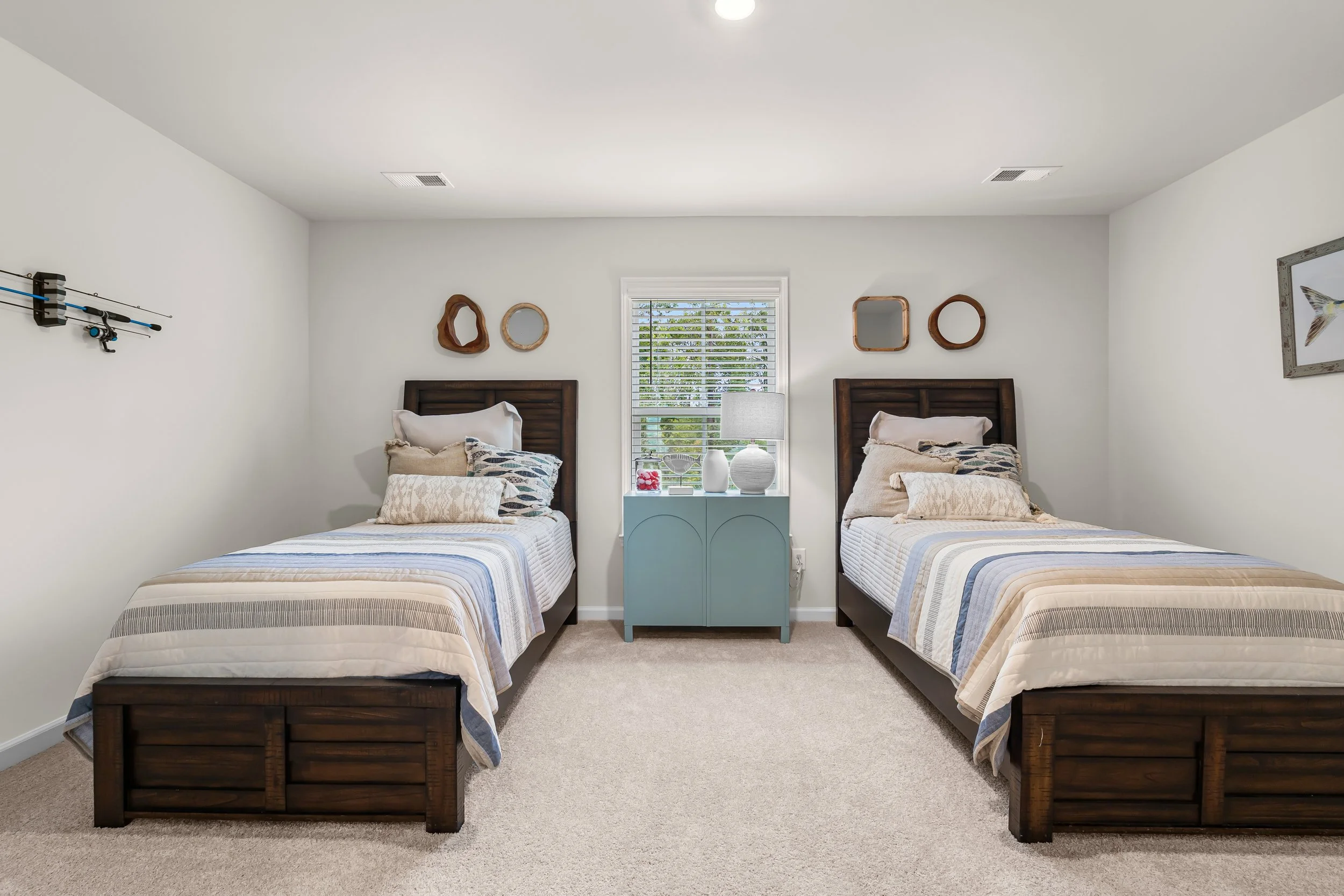 upstairs bedroom 2.jpg