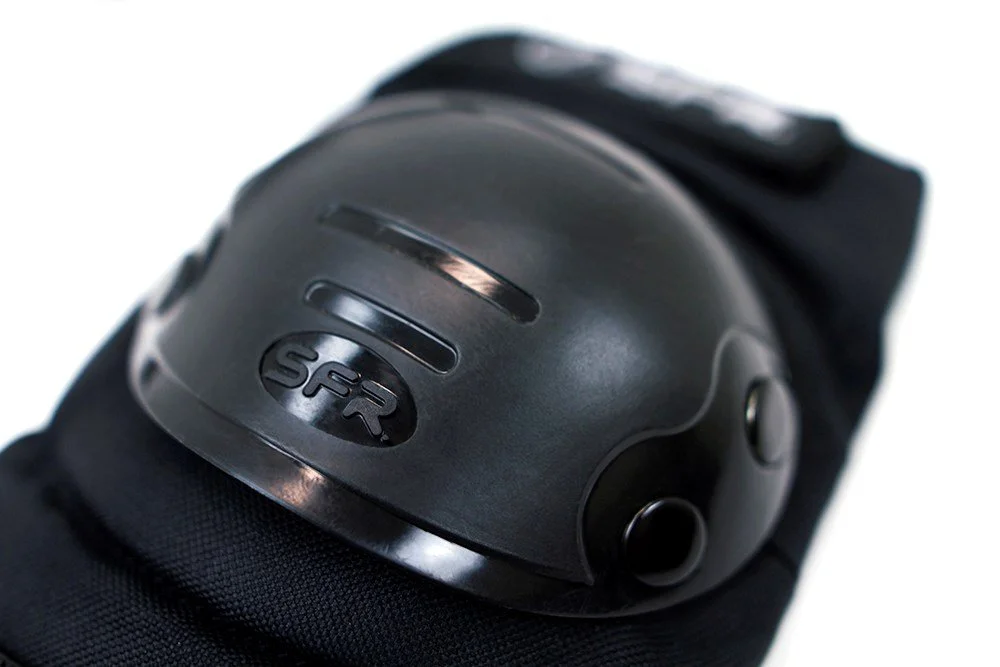 AC600 SFR Youth Ramp Triple Pad Set Black Detail 2.jpg (Copy)