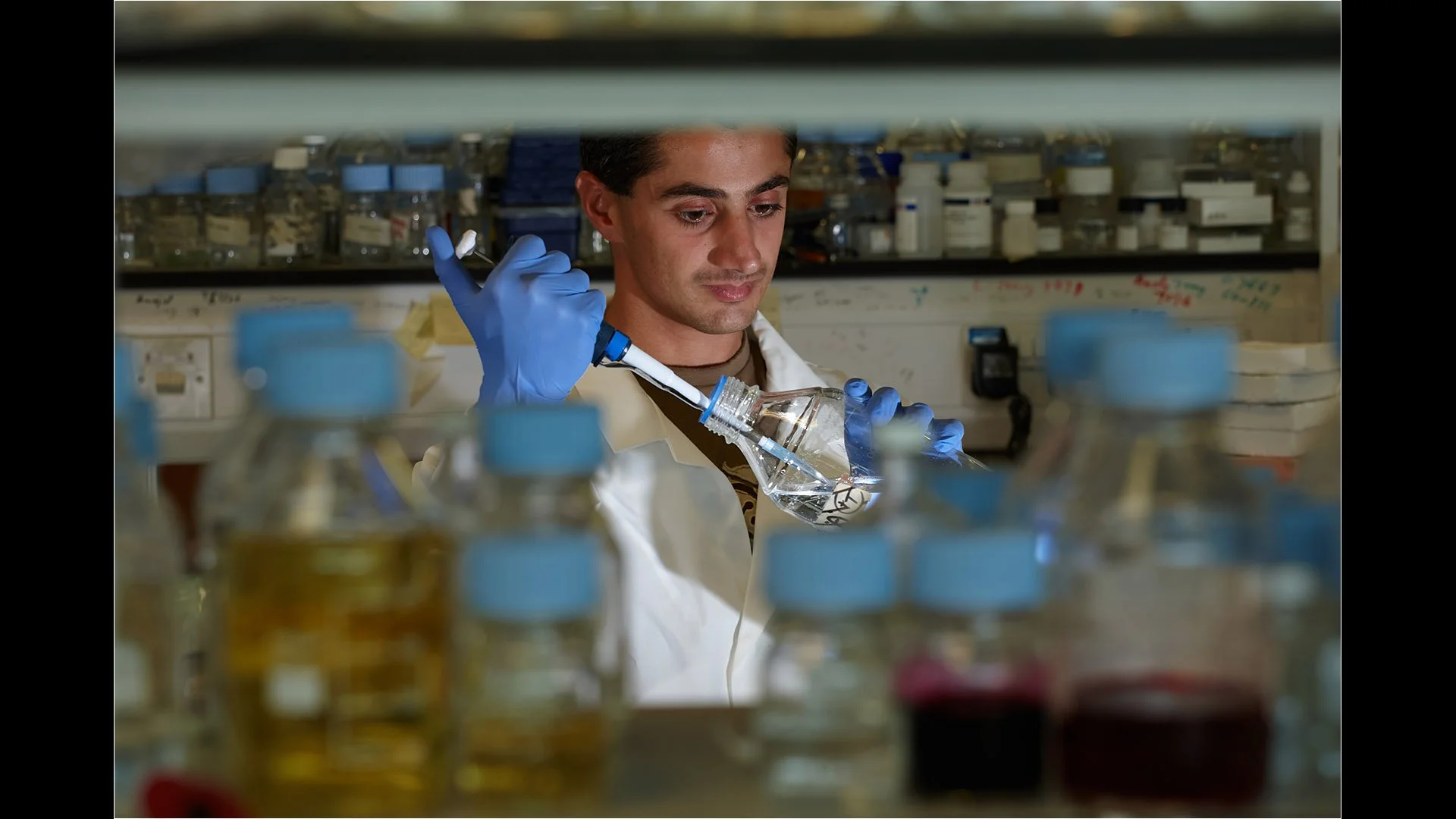 Yari in the lab - Damon Hart
