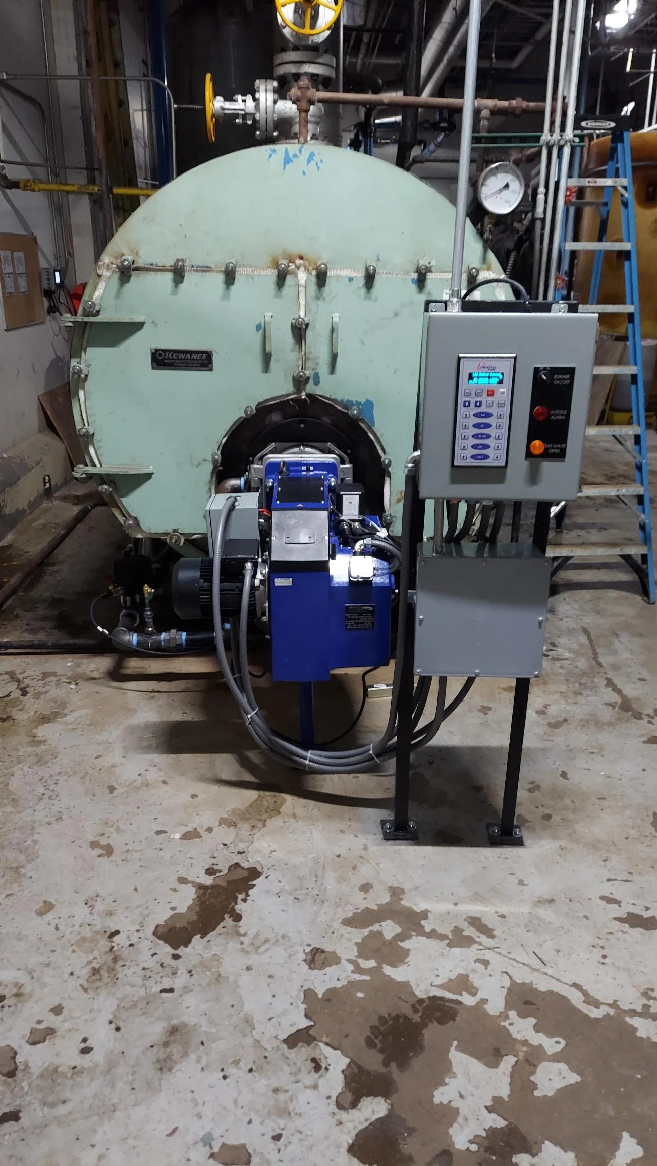 Preferred produced their first Comet burner for a food manufacturer in Dallas, installed on a 200 HP Kewanee wetback firetube boiler. It is natural gas-fired and features Preferred's FlexFit boiler control system. With this burner, the plant has been