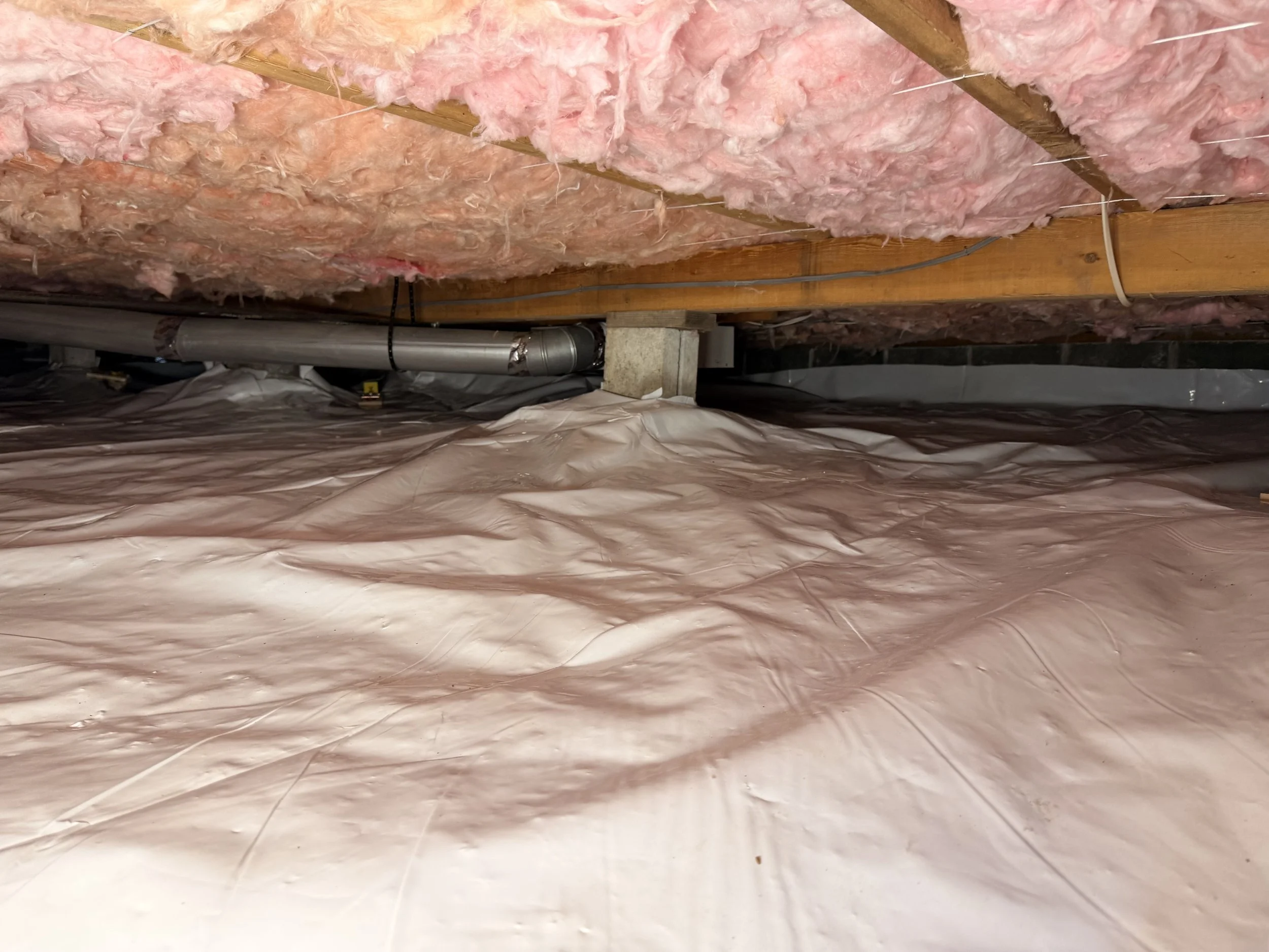 Clean healthy crawl space after repair