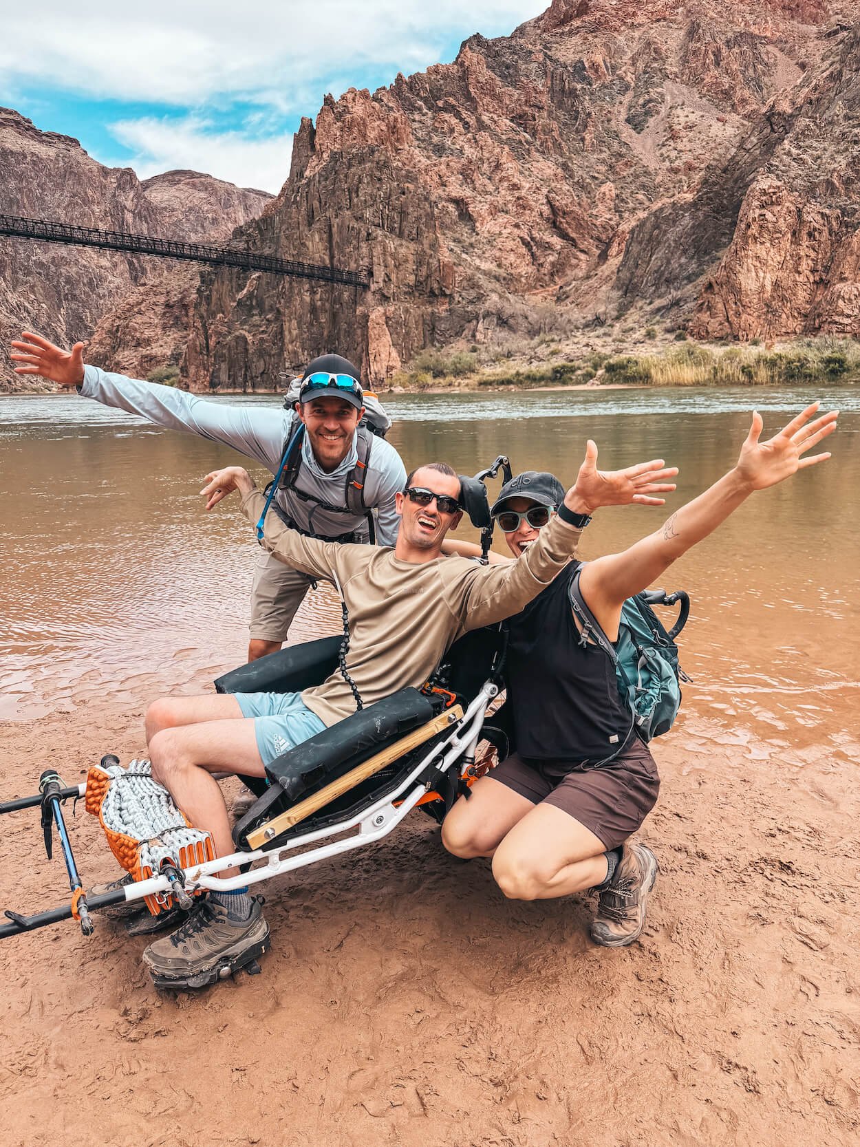 Vlog of friendships and unforgettable moments in the Grand Canyon, Arizona.