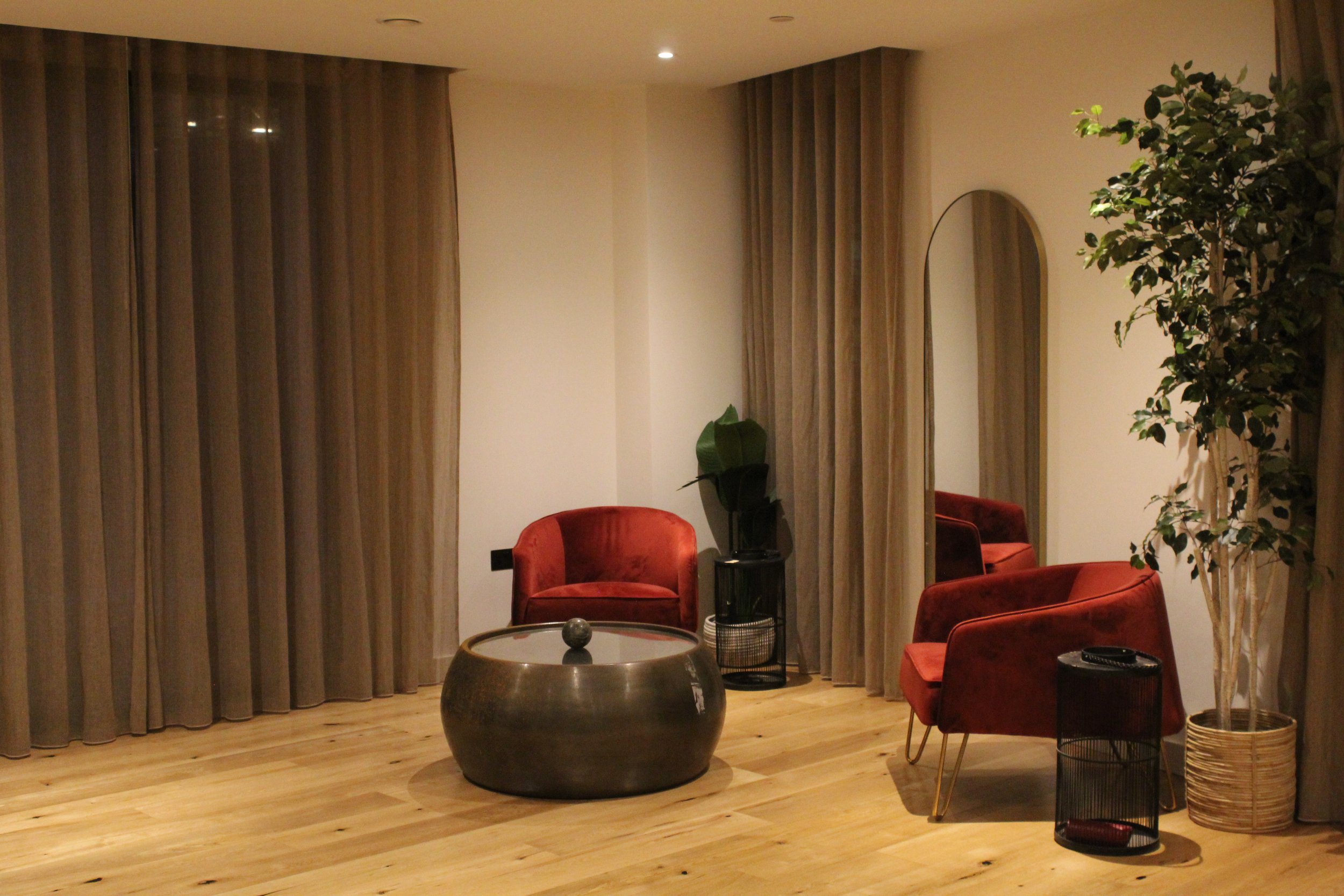 Clarendon Court