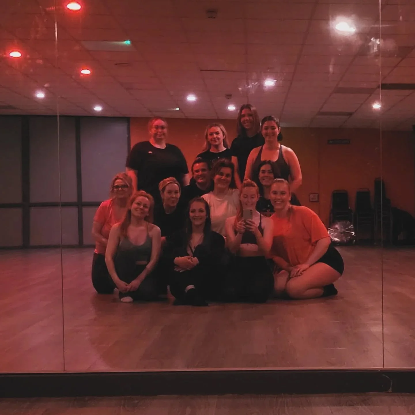 Jazz pop up ✨

An evening of technique, jazzy walks and choreography 👯&zwj;♀️

The ladies absolutely smashed it, I am so proud of you all 🤍

Cannot wait for the next one 👀

Choreo vid coming soon....

#jazzdance #dance #swansea